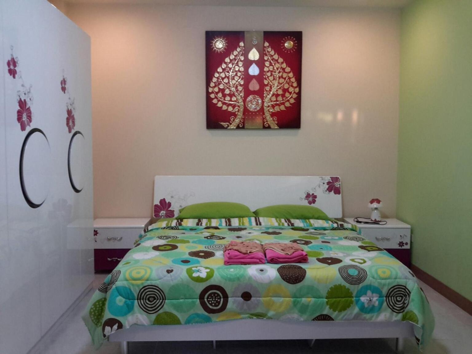 Donchai House Guest House& Cafe