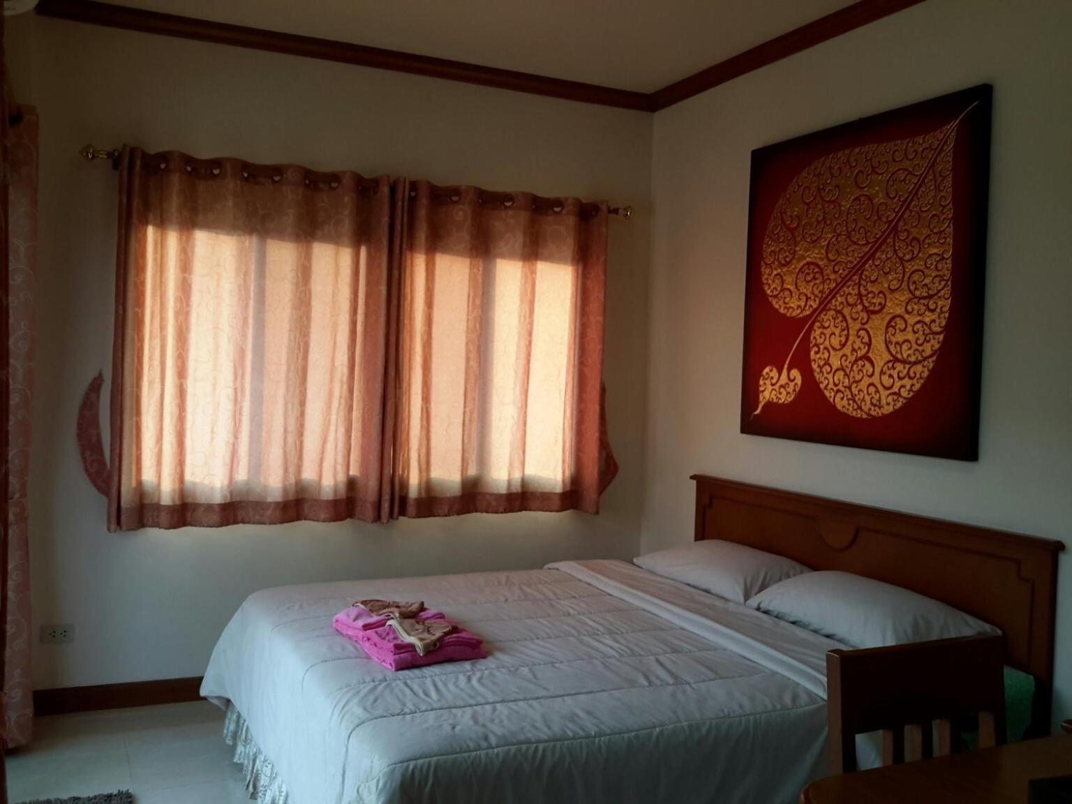 Donchai House Guest House& Cafe