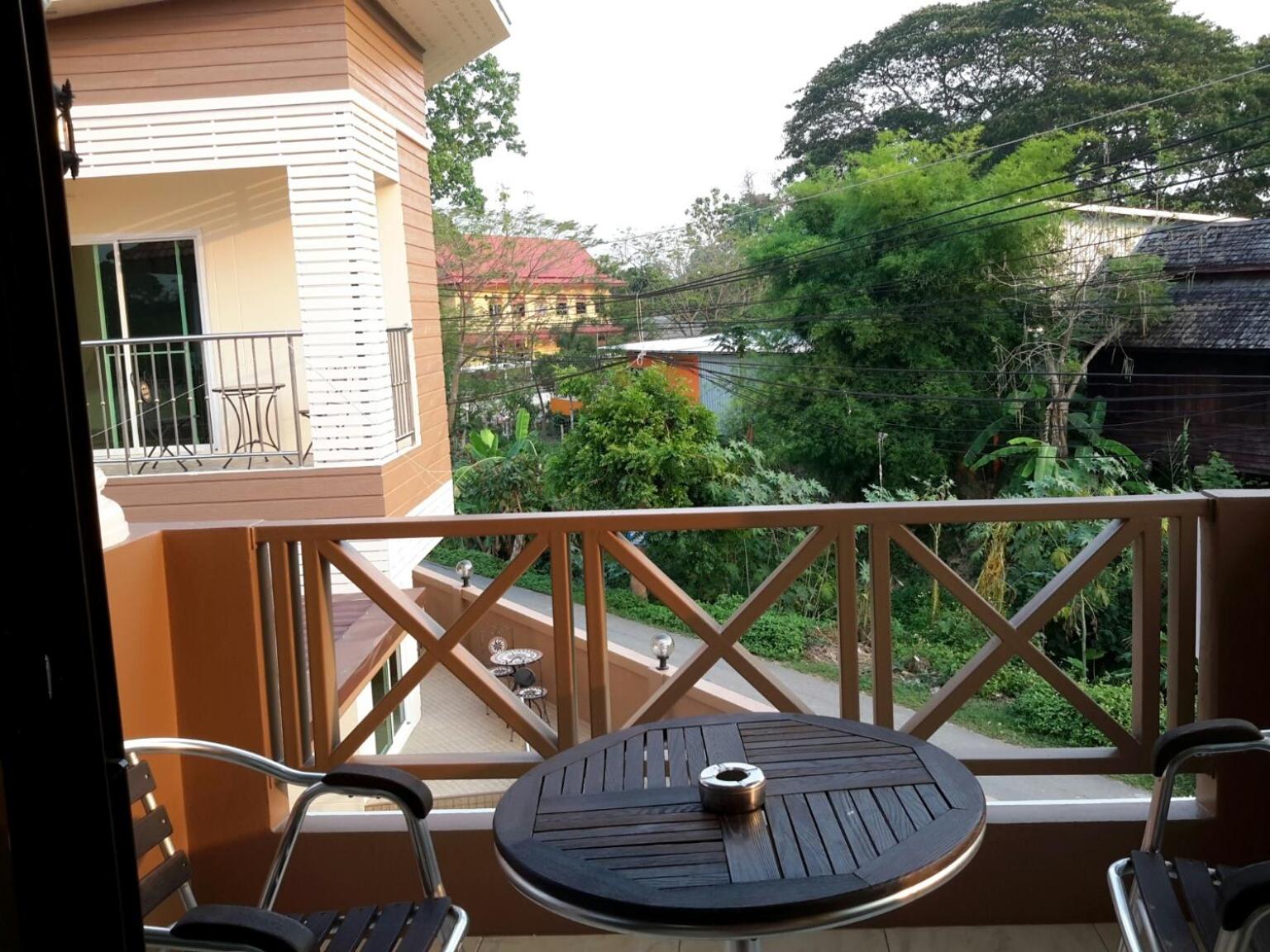 Donchai House Guest House& Cafe