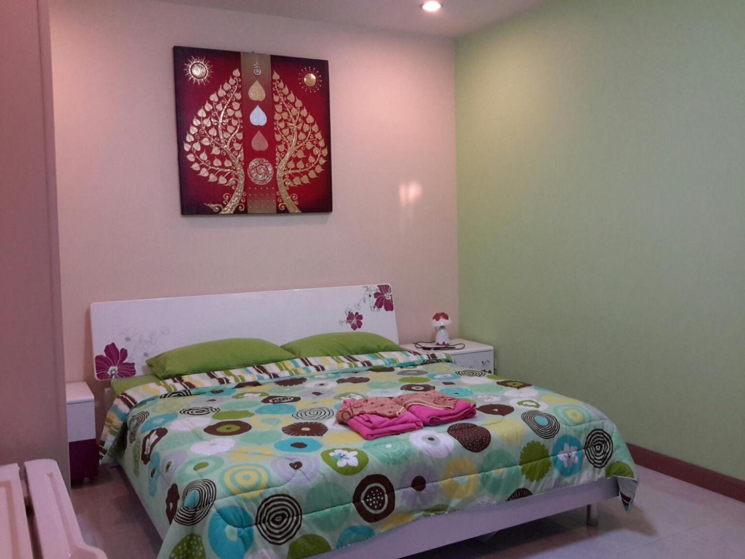 Donchai House Guest House& Cafe