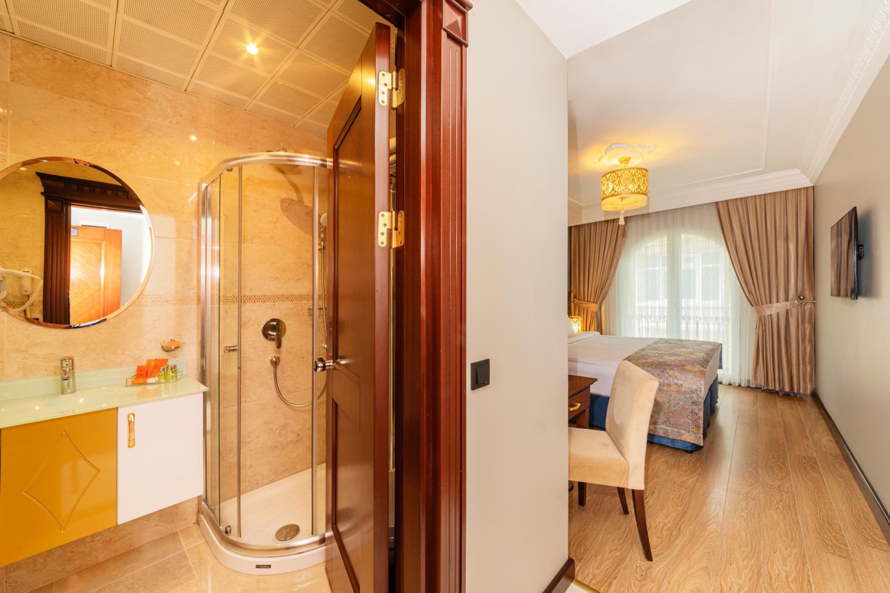 The Magnaura Palace Oteli - Image 90