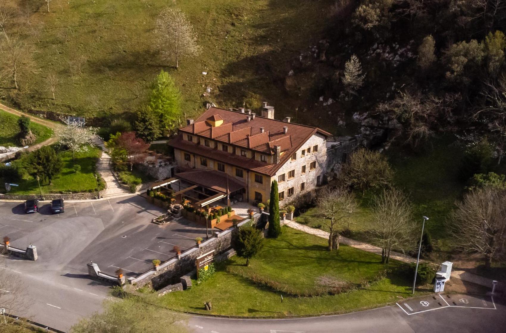 Hotel Restaurante La Casa de Juansabeli en Arenas de Cabrales