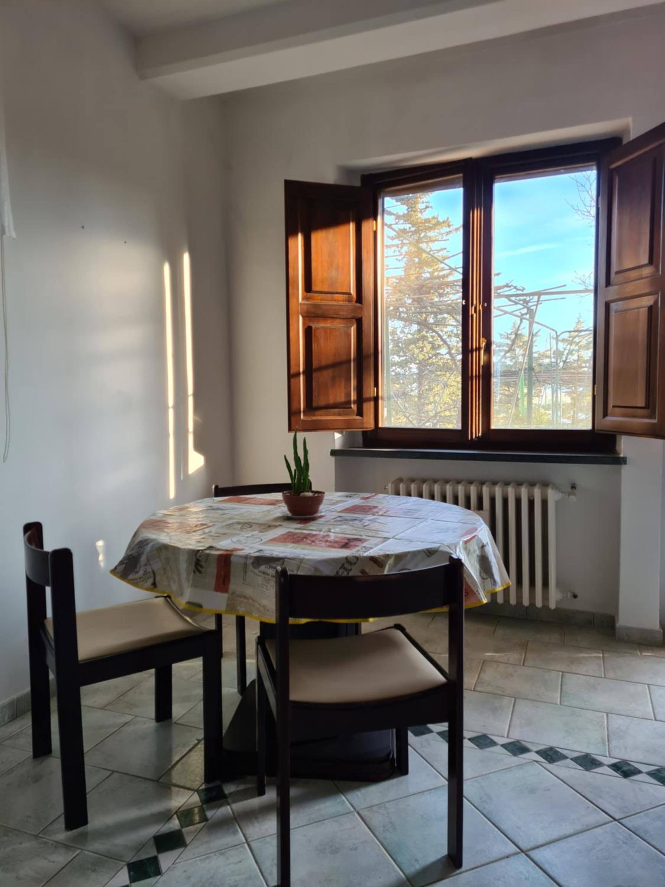 Appartamento con giardino view 2