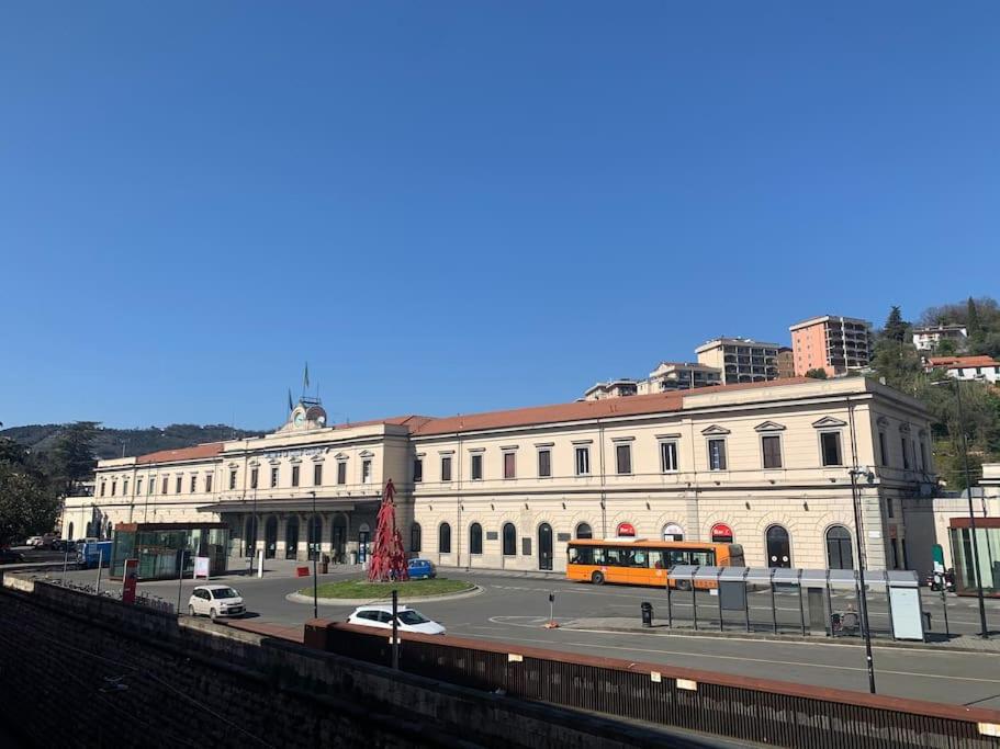 CasAurora - apartment 20steps from 5 terre train station in La Spezia view 3