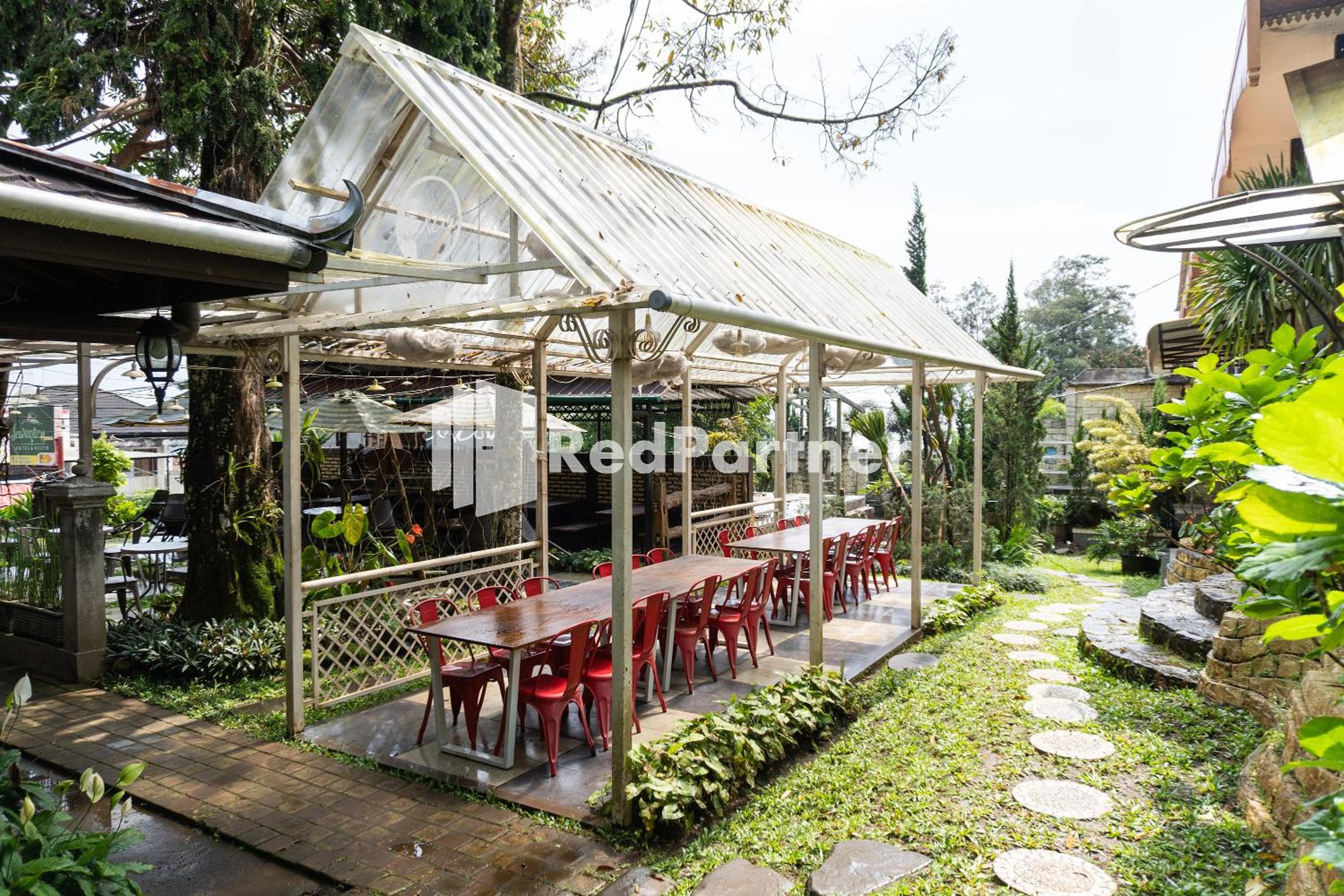 Javenir Hotel Tawangmangu Mitra RedDoorz