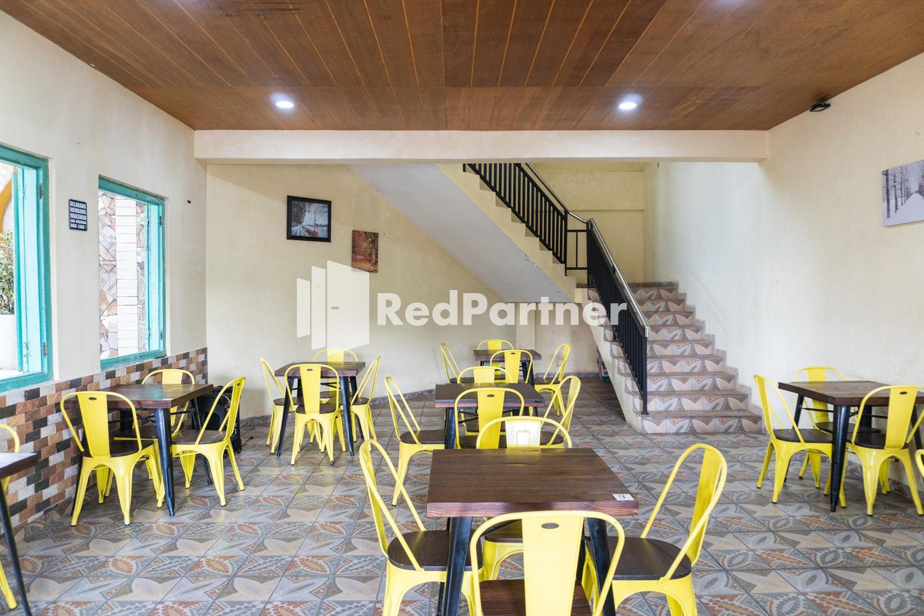 Javenir Hotel Tawangmangu Mitra RedDoorz