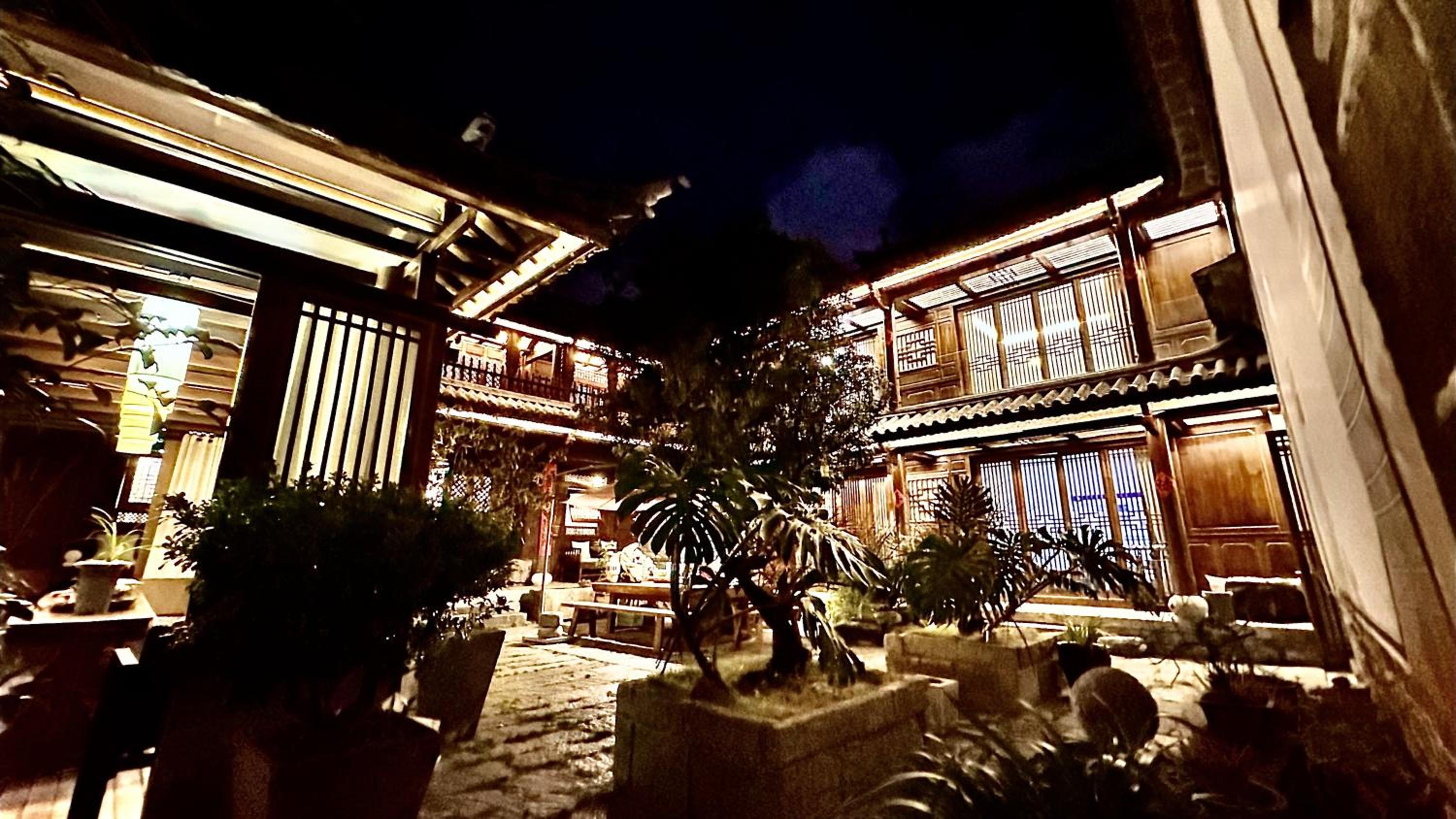 Qingxin Courtyard Art Guesthouse