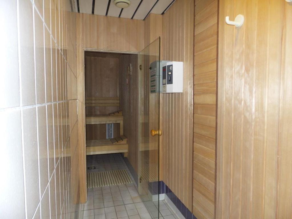 Liebeskind 01, strandnahe FeWo in Binz mit Schwimmbad im Haus
