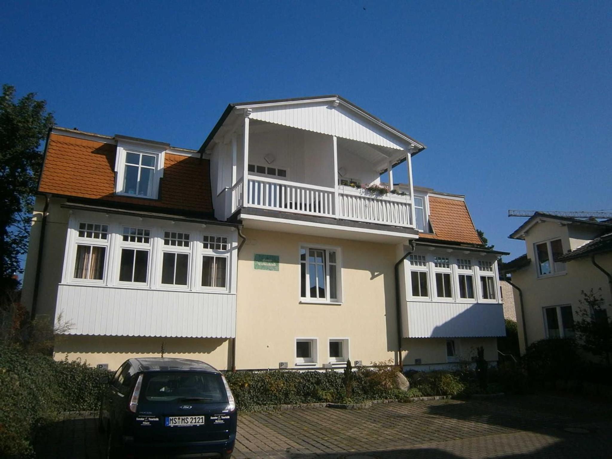 strandnahe FeWo mit Schwimmbad im Haus, Liebeskind 80, Binz