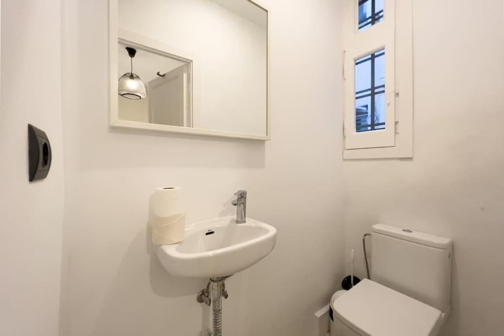 BeBarceloner Eixample Apartments - 3 bedrooms