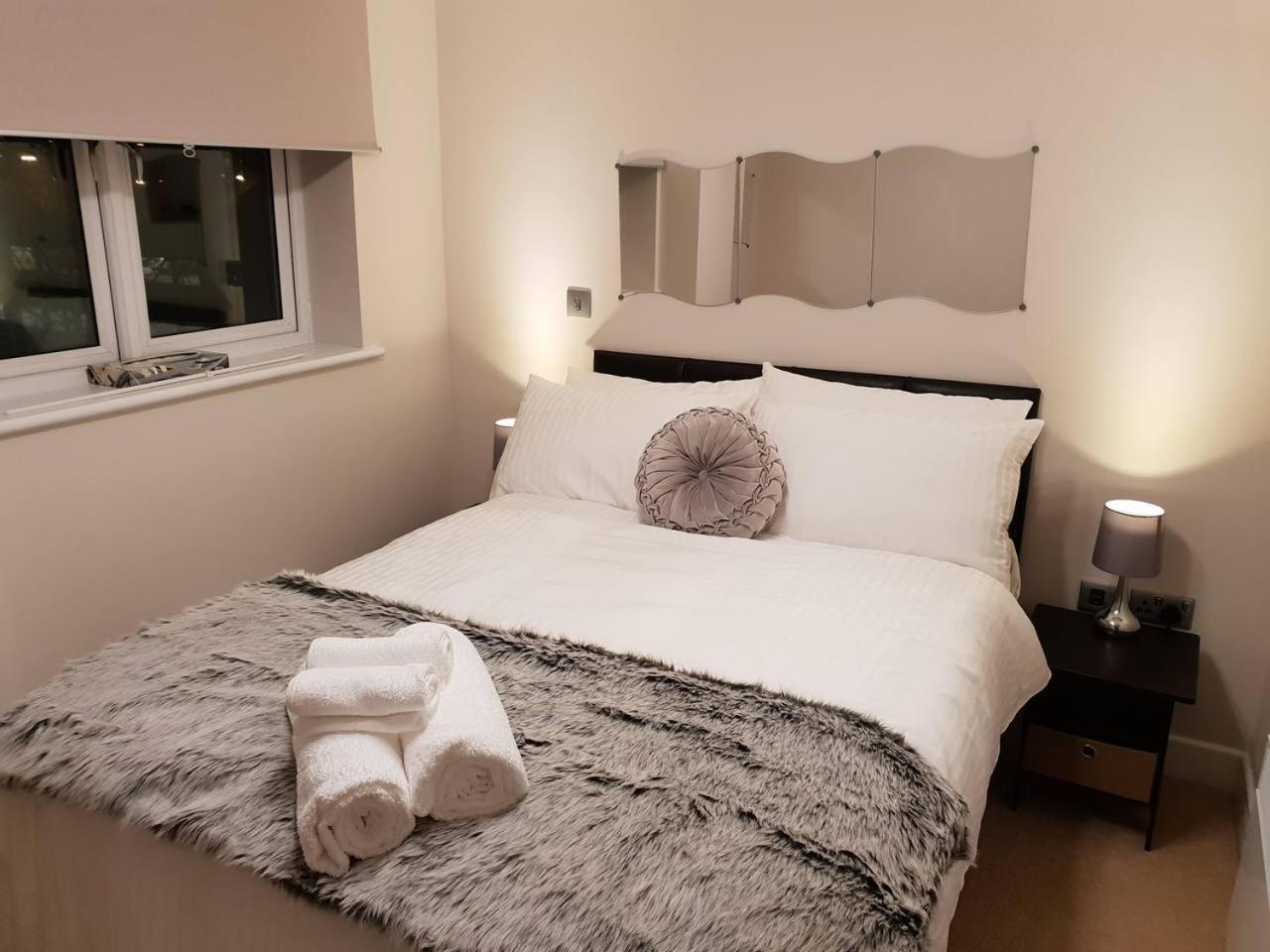 Birmingham Amethyst 3bedroom Apartment City Centre view 2