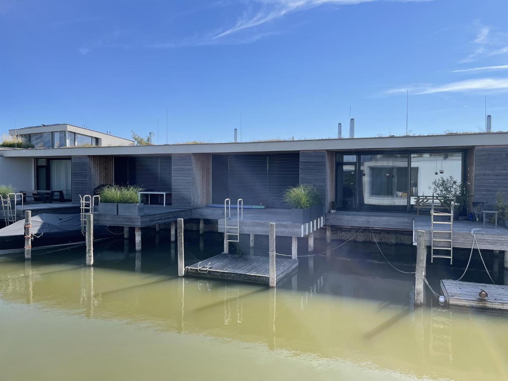 Ferienhaus am See Neusiedl