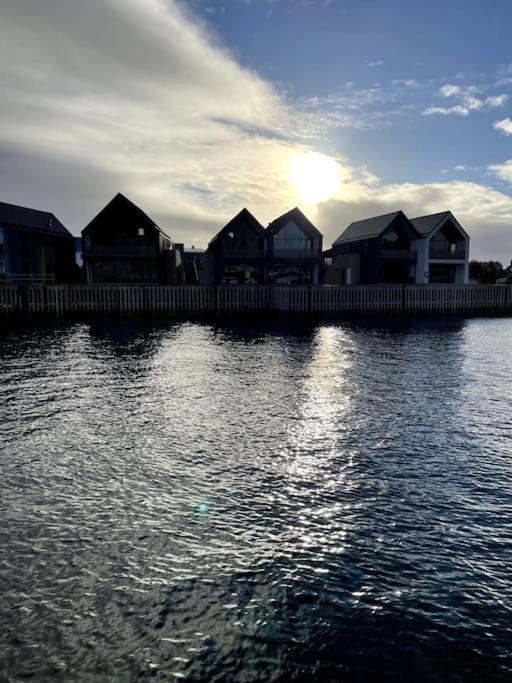 Rorbuleilighet i toppetasjen i Henningsvær