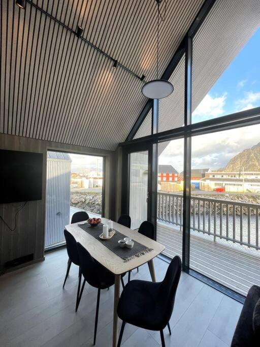 Rorbuleilighet i toppetasjen i Henningsvær