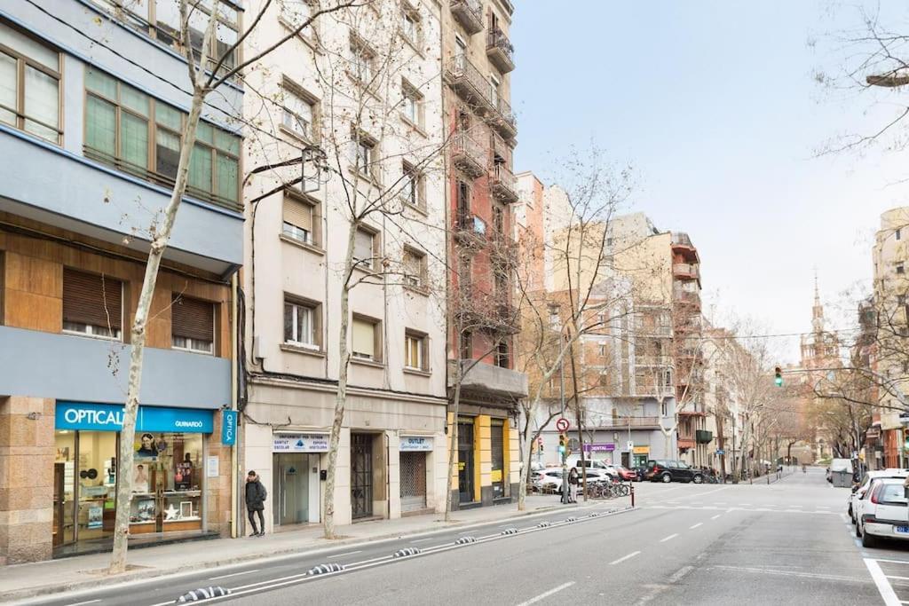 BeBarceloner Eixample Apartments - 4 bedrooms