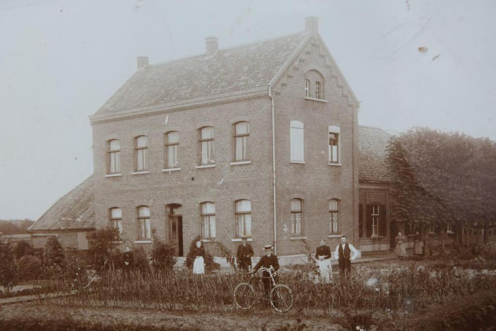 Das alte Herrenhaus auf dem Bio-Bauernhof