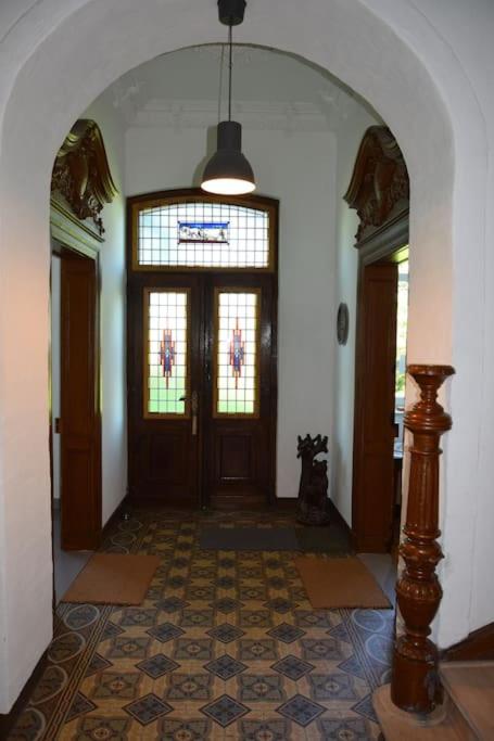 Das alte Herrenhaus auf dem Bio-Bauernhof