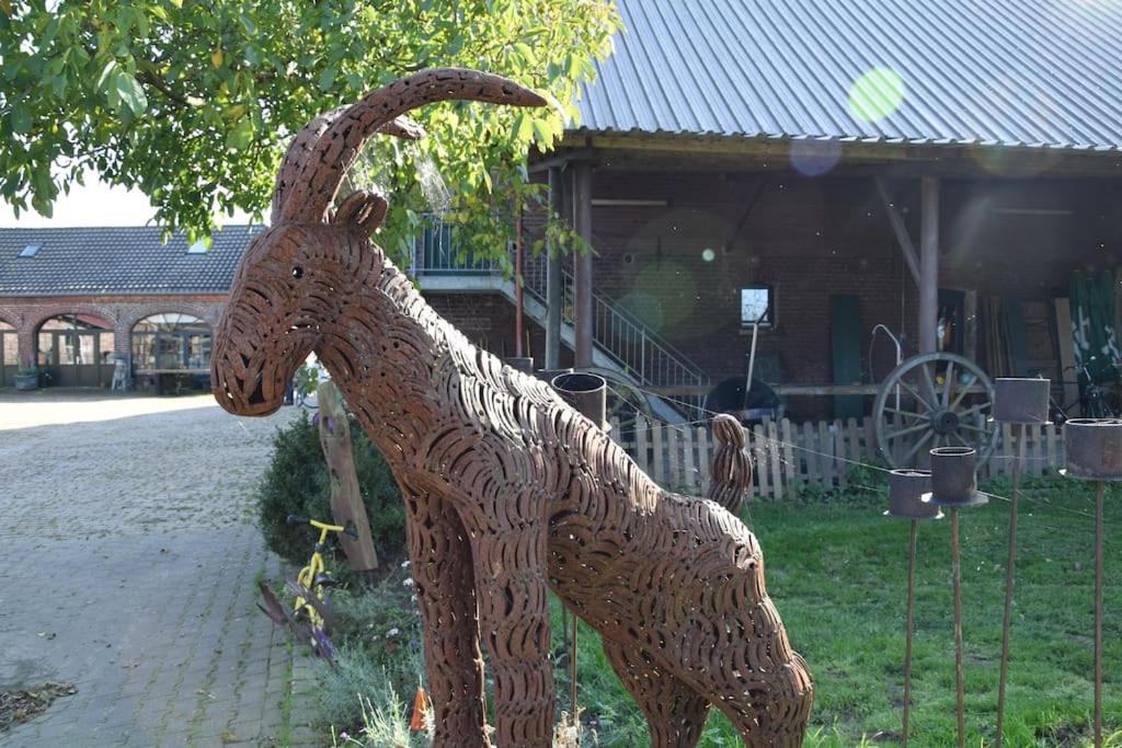 Das alte Herrenhaus auf dem Bio-Bauernhof