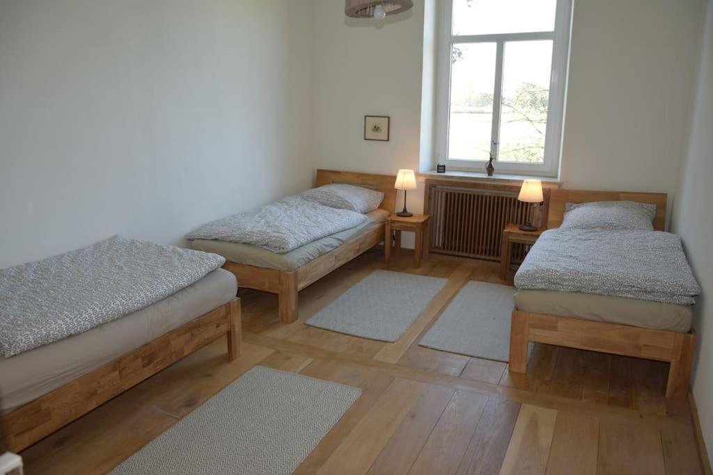 Das alte Herrenhaus auf dem Bio-Bauernhof