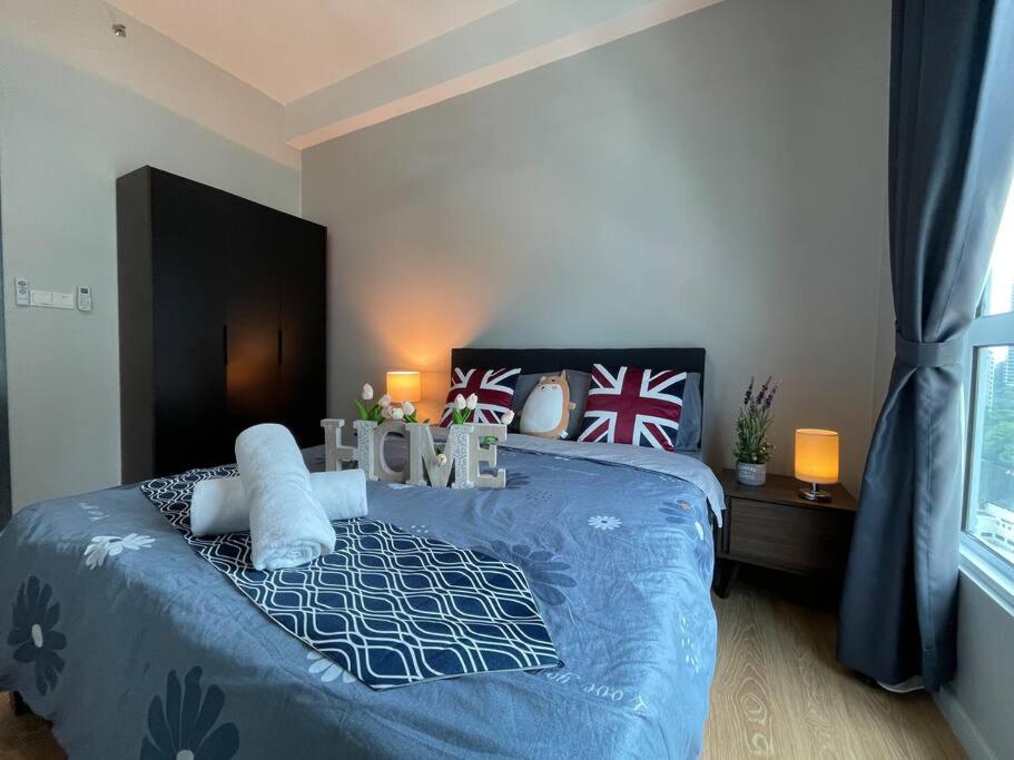 Inspirasi Mont Kiara 3 Rooms Balcony Free WIFI & Carpark By The Homez