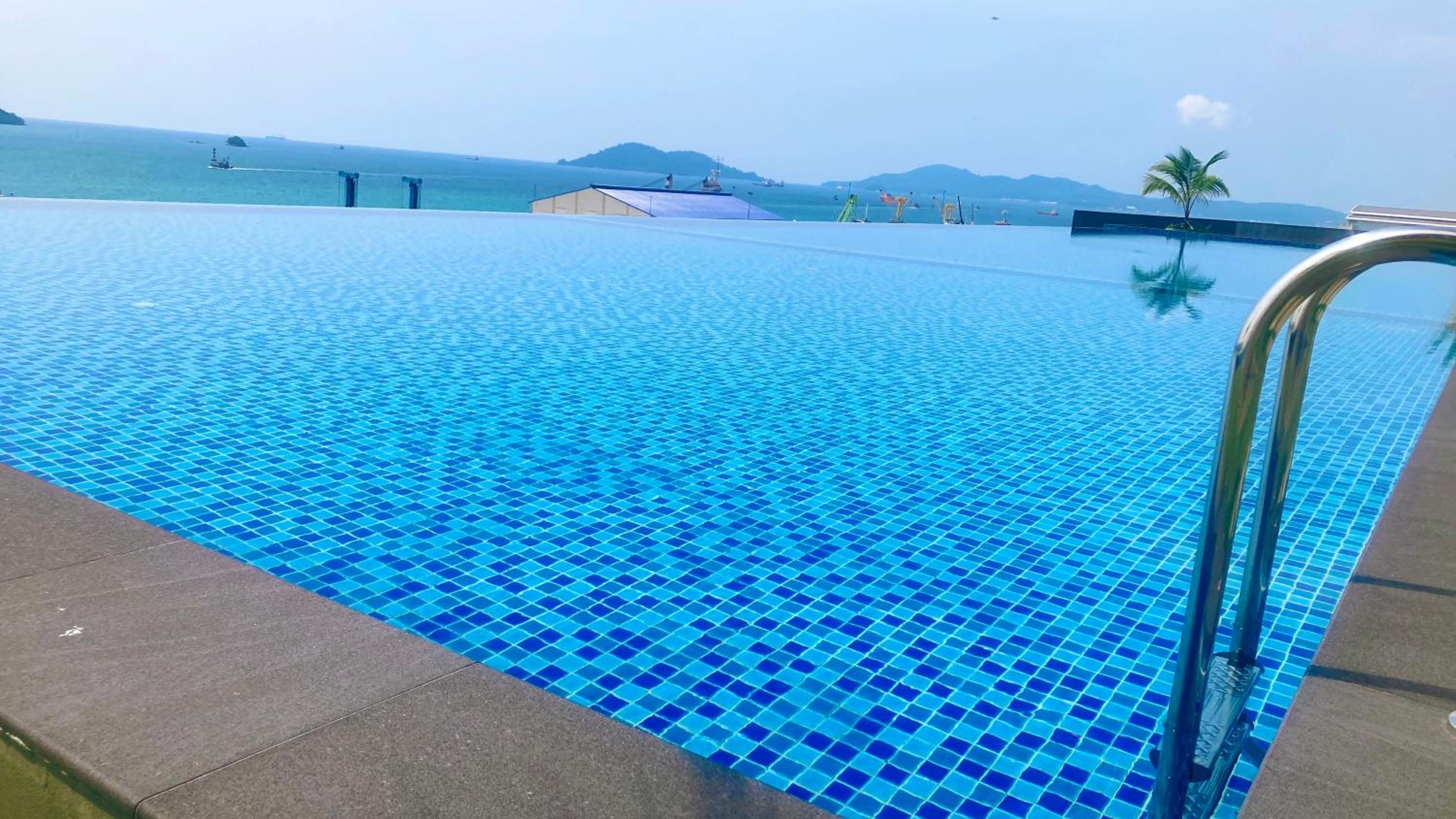 #2 Kids Love It! Fantastic Seaview with Infinite Pool, 5min to jetty,Pickleball-MangoHouse2