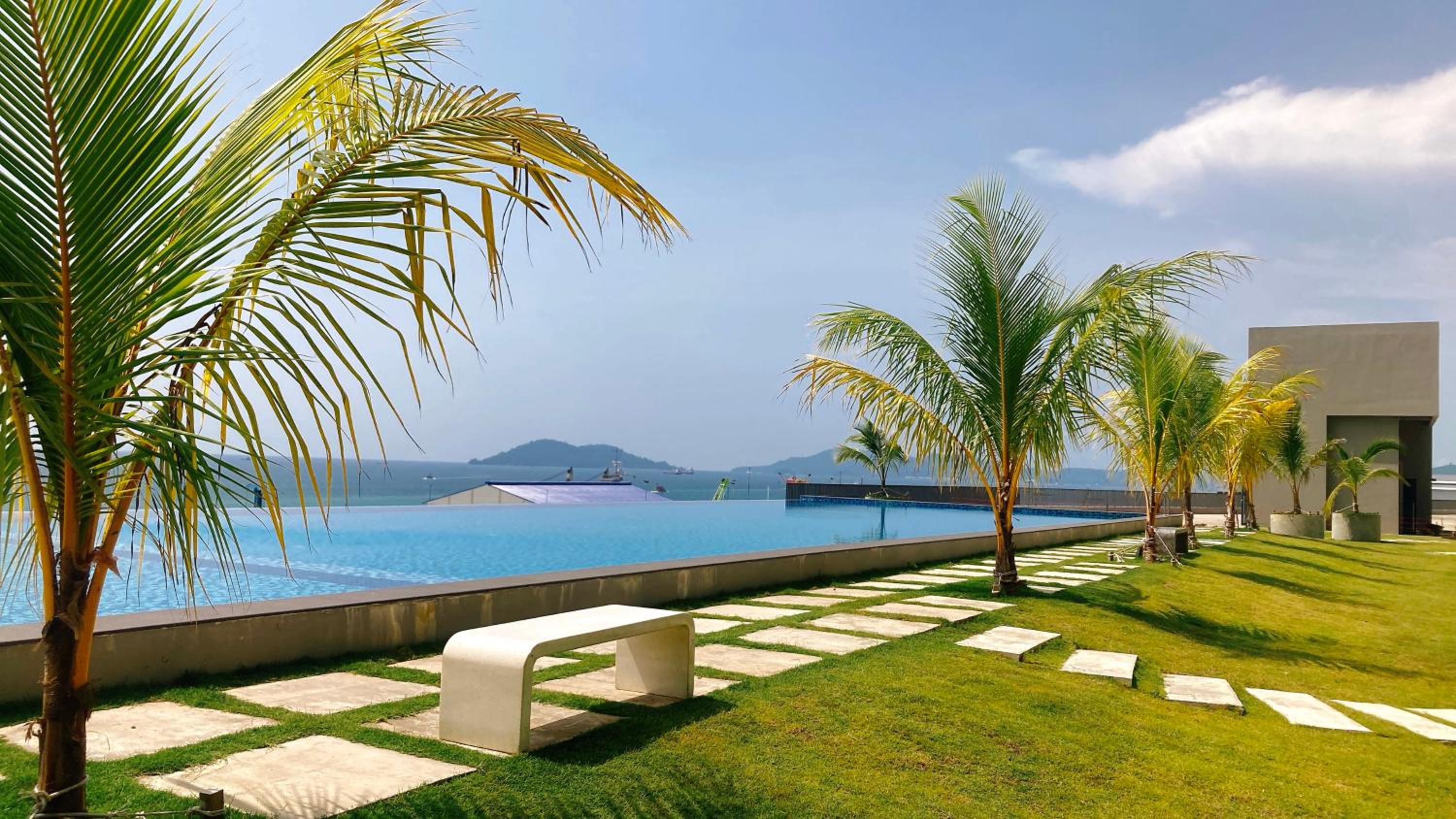 #2 Kids Love It! Fantastic Seaview with Infinite Pool, 5min to jetty,Pickleball-MangoHouse2