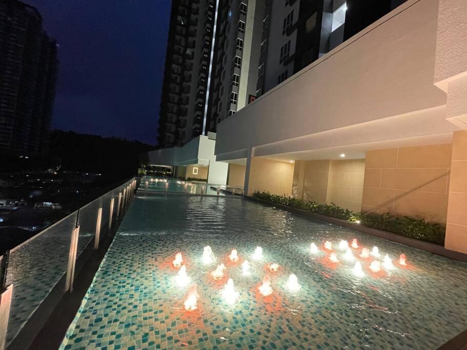 Inspirasi Mont Kiara 3 Rooms Balcony Free WIFI & Carpark By The Homez