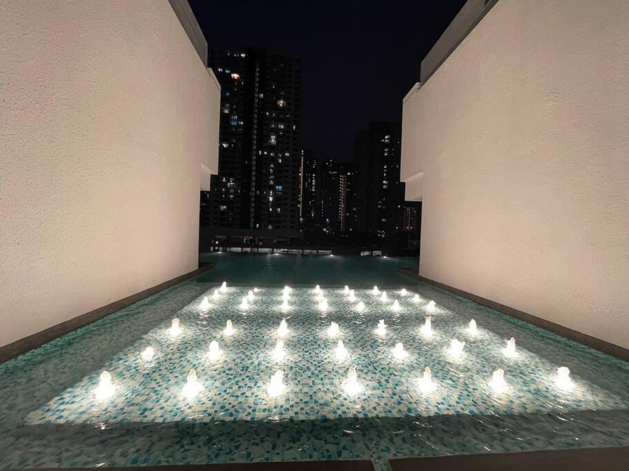 Inspirasi Mont Kiara 3 Rooms Balcony Free WIFI & Carpark By The Homez