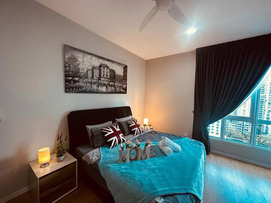 Inspirasi Mont Kiara 3 Rooms Balcony Free WIFI & Carpark By The Homez