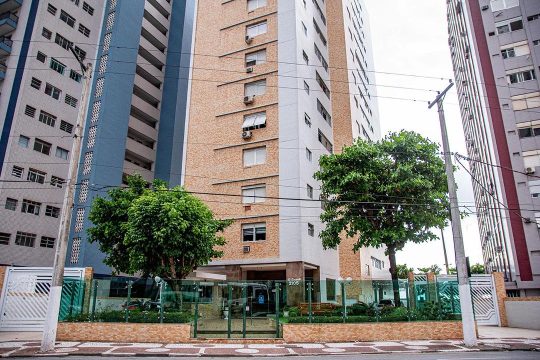 Apto de frente para a praia Jose Menino Santos SP
