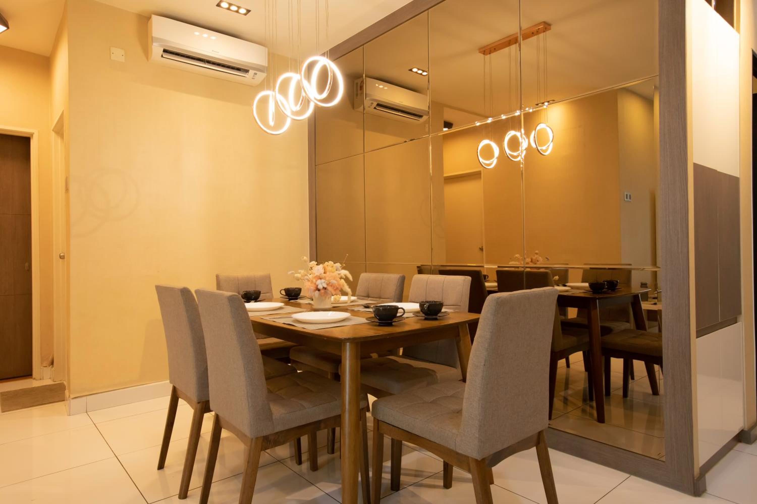 The Platino 2BR Paradigm Mall JB WIFI NETFLIX #Near Sutera Mall