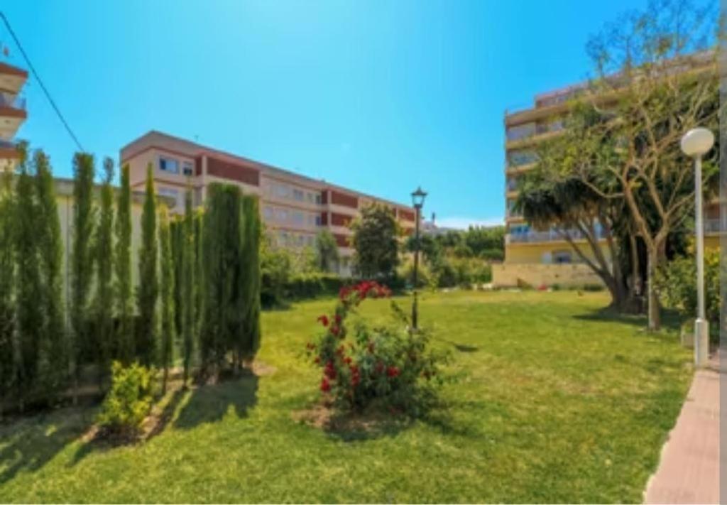 Semiadosado Alegría Jávea, recién reformado, cocina integrada a 300 metros de la playa view 2