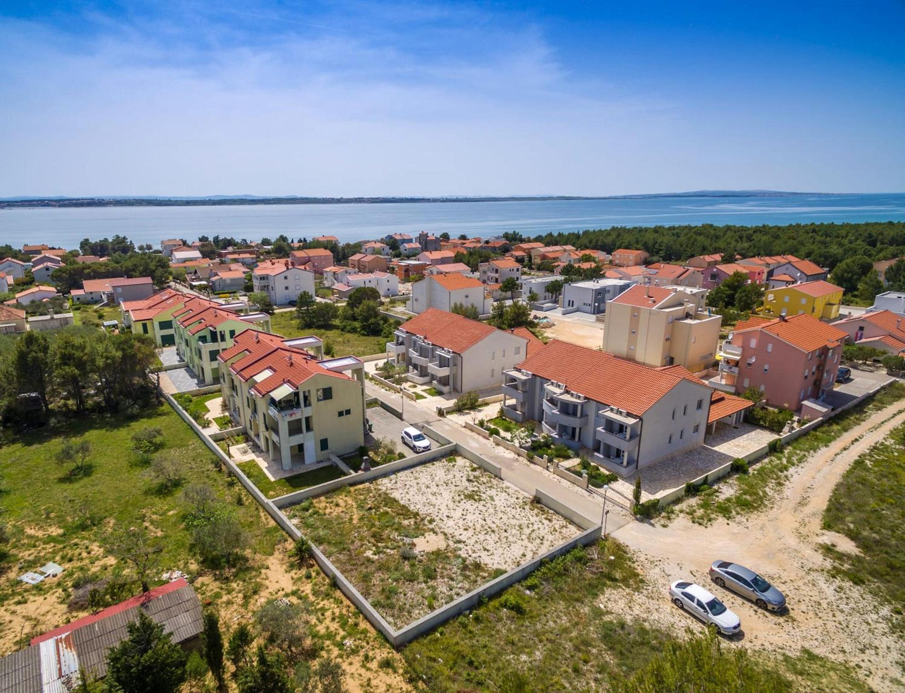 Modern Apartment in Vrsi, 45 m², spacious terrace