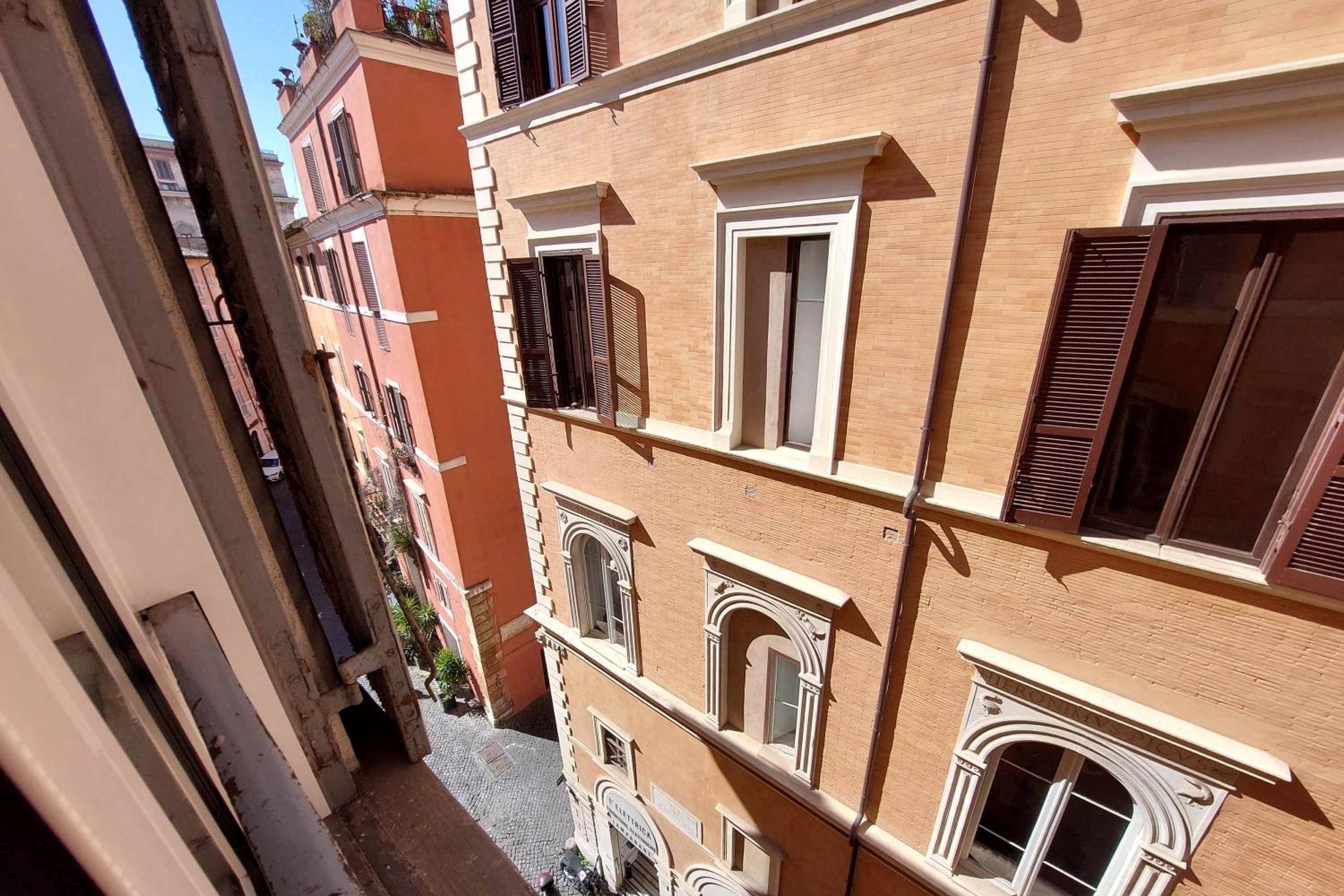 Dainty Suite Paradiso near Piazza Navona