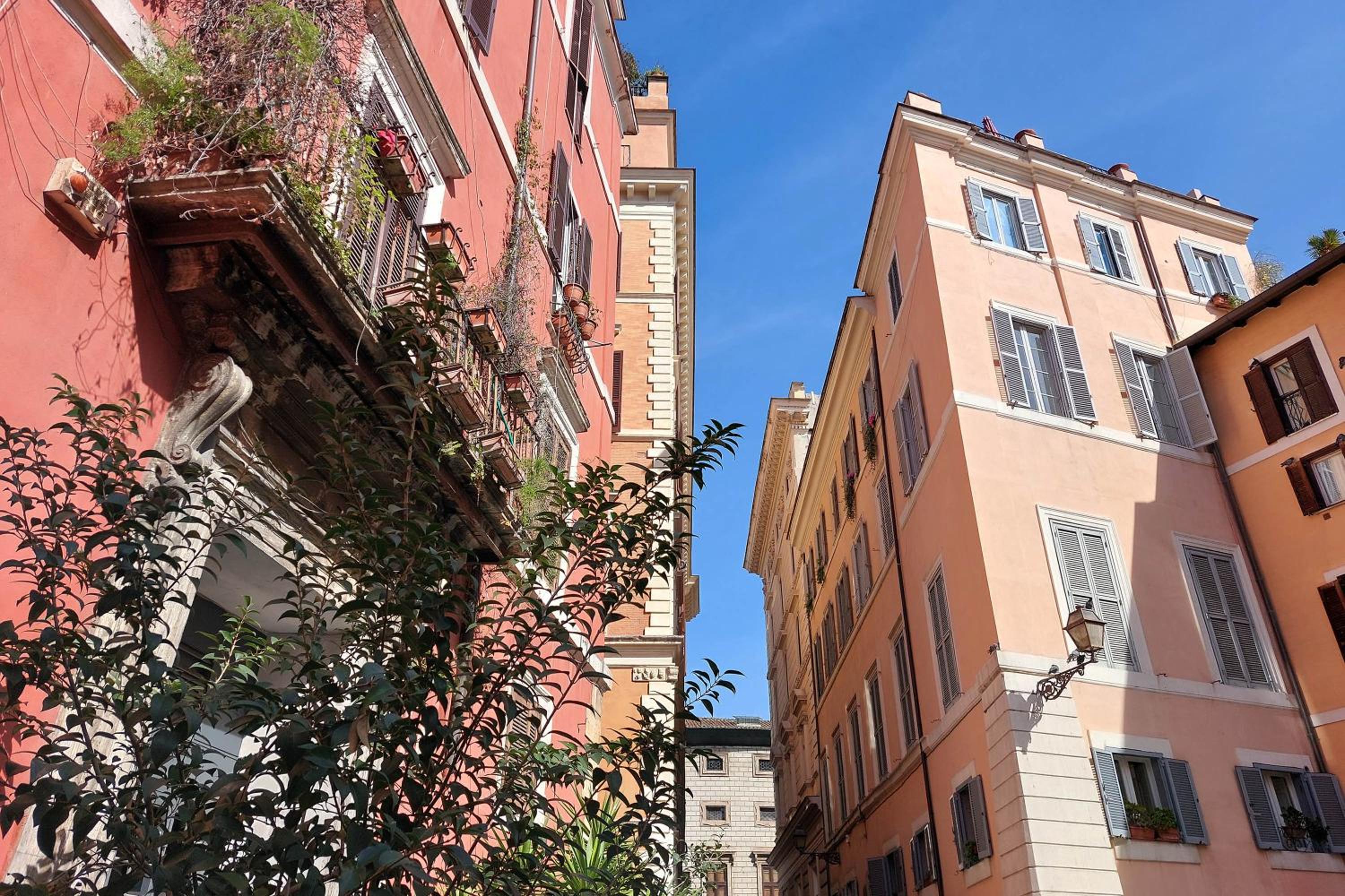 Dainty Suite Paradiso near Piazza Navona