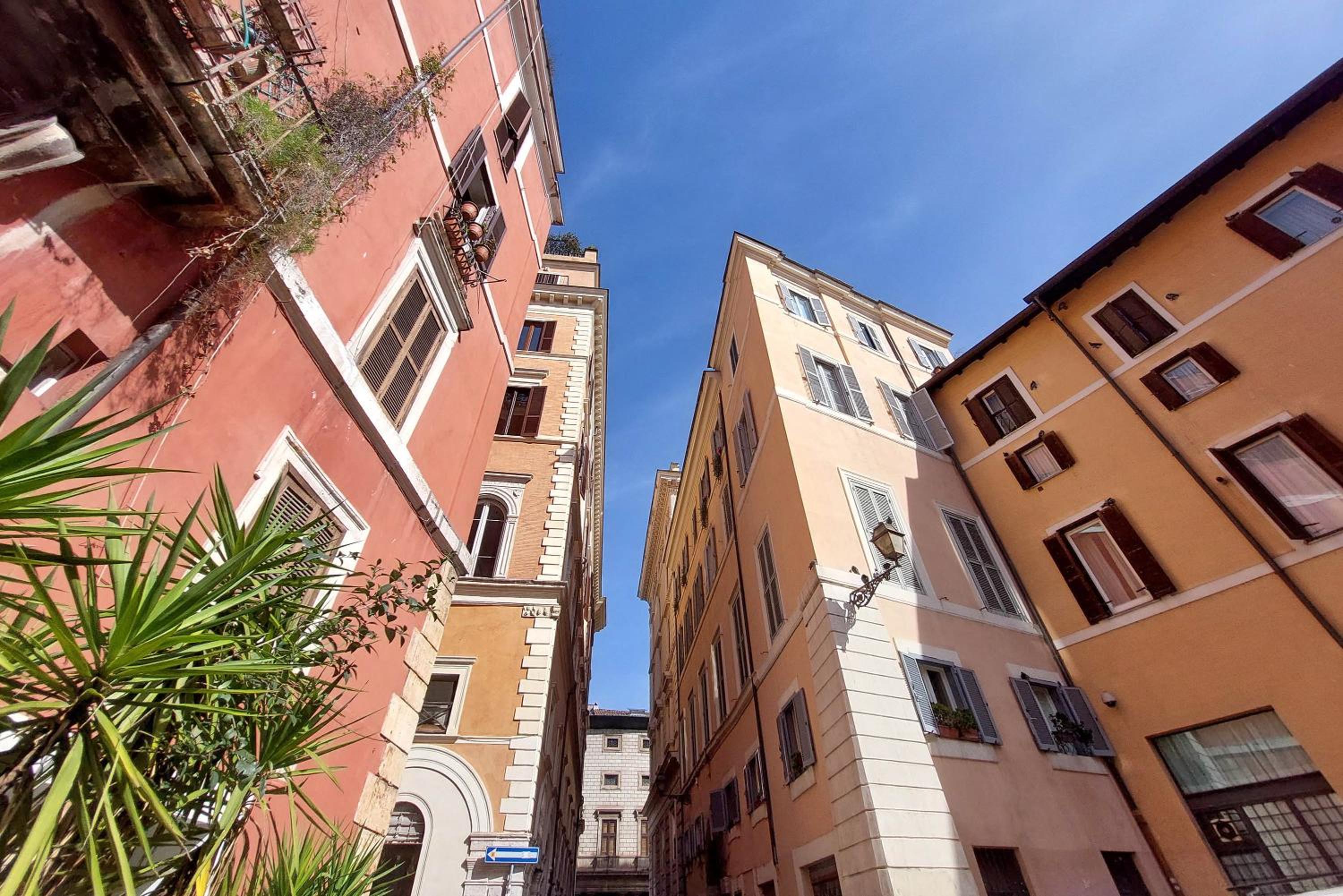 Dainty Suite Paradiso near Piazza Navona