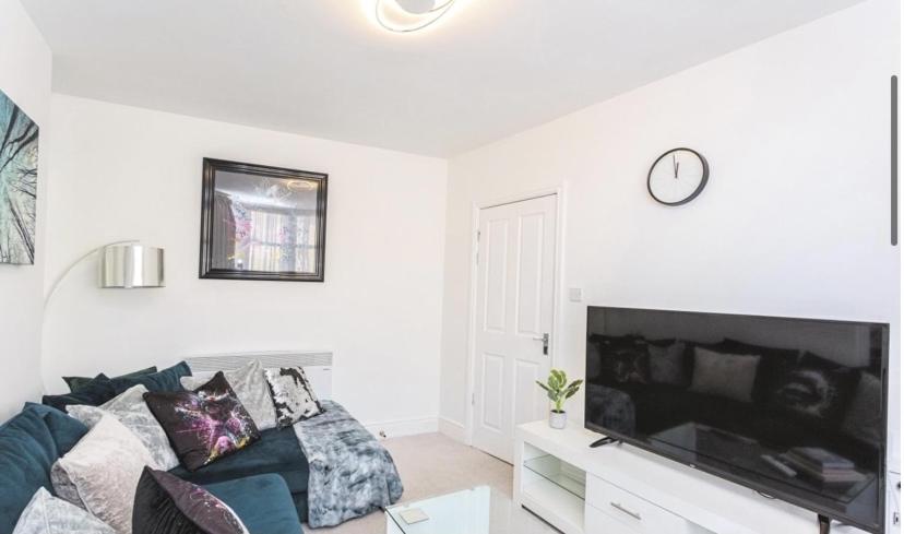 Blackpool Abode - Aurora view 2