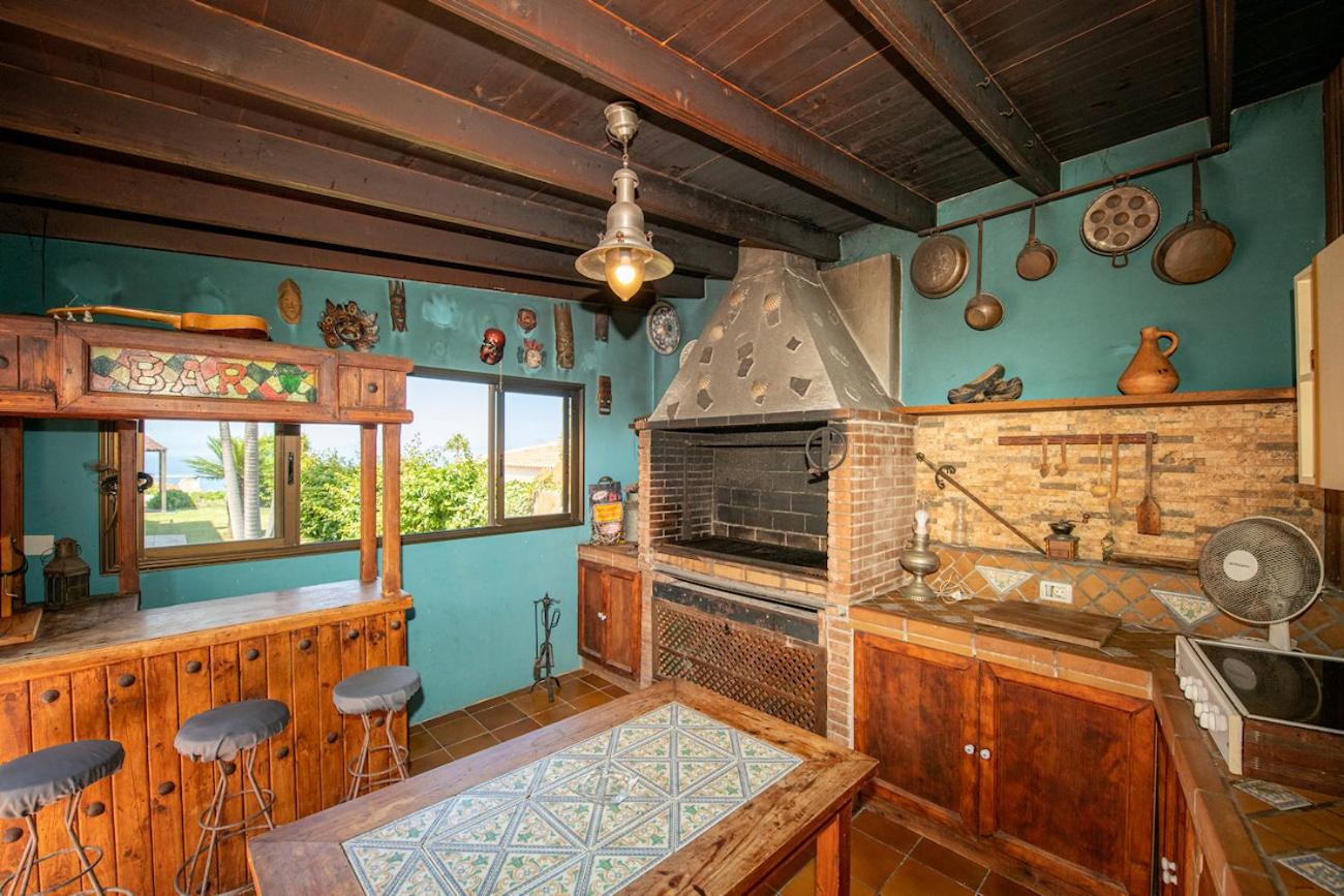 Fantastic home with amazing sea views