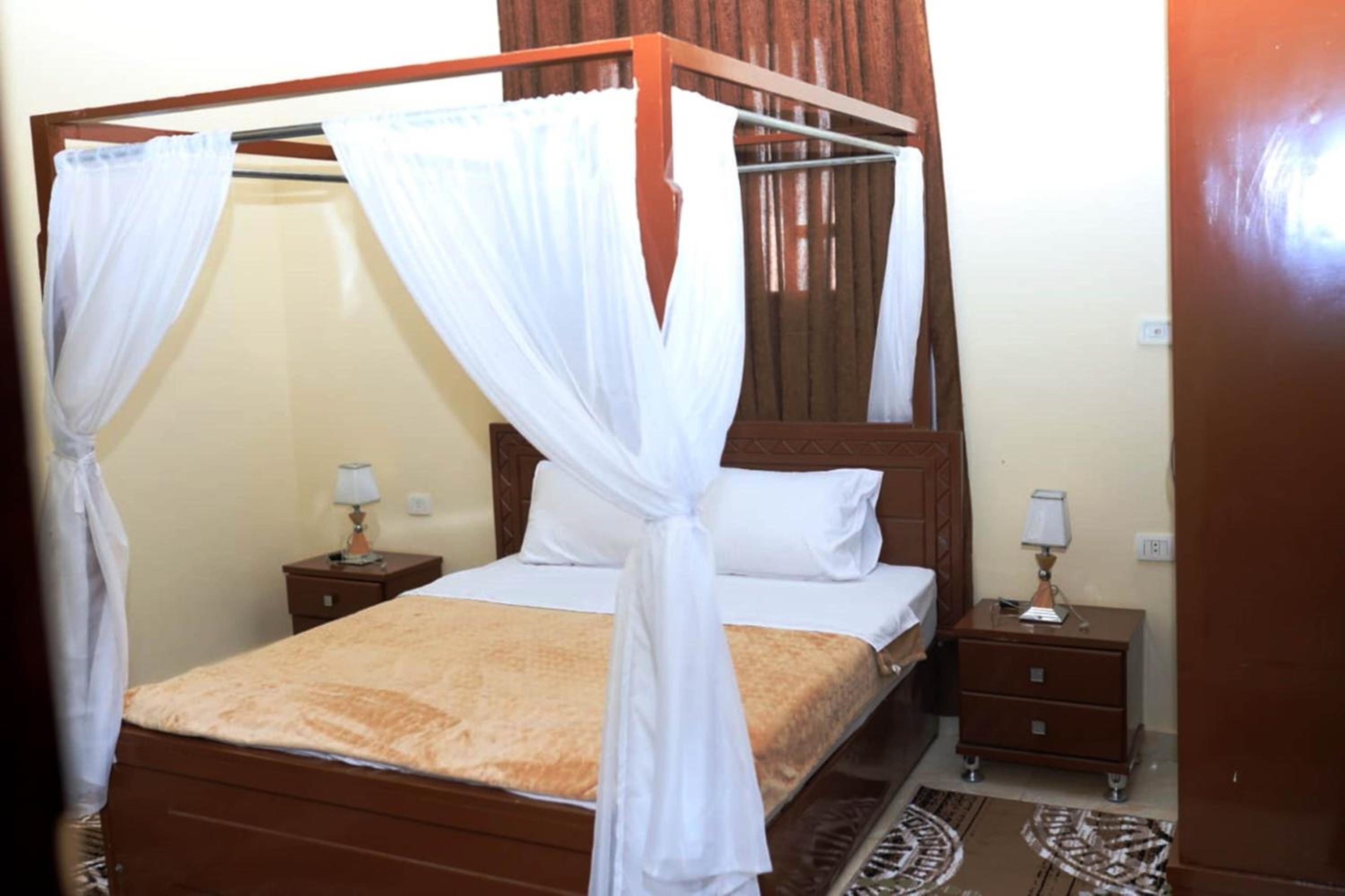 Happiness Guest House