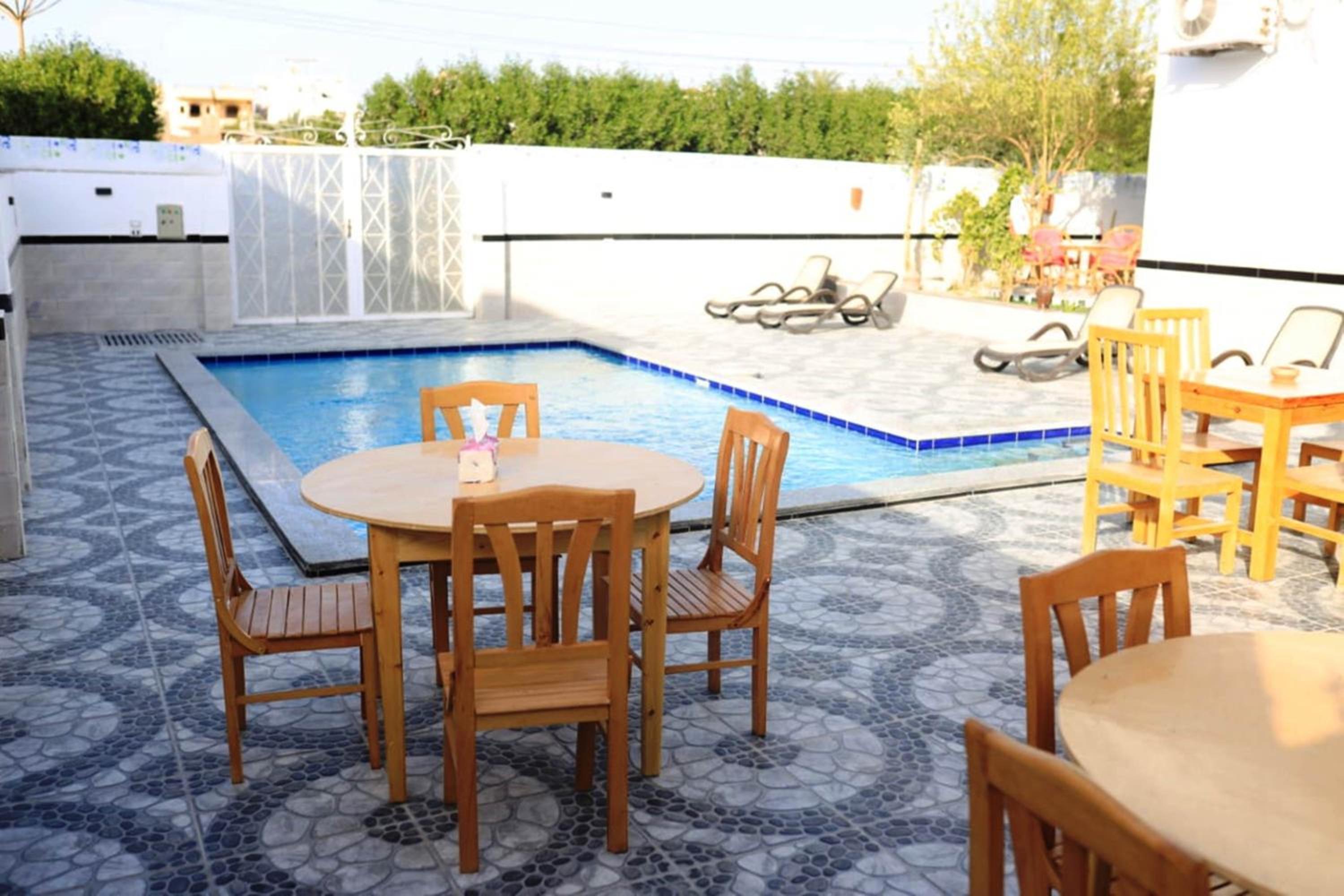 Happiness Guest House