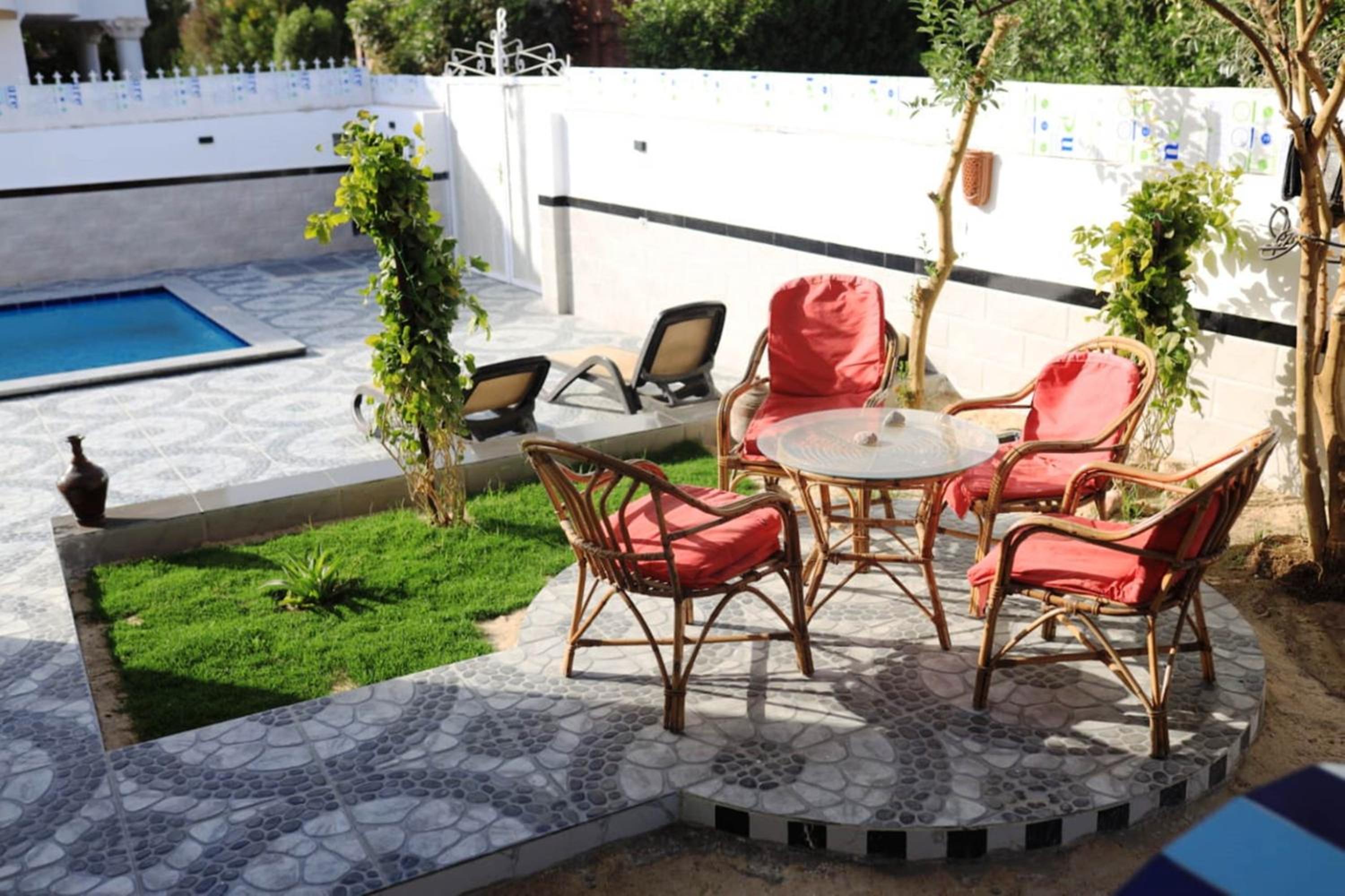 Happiness Guest House