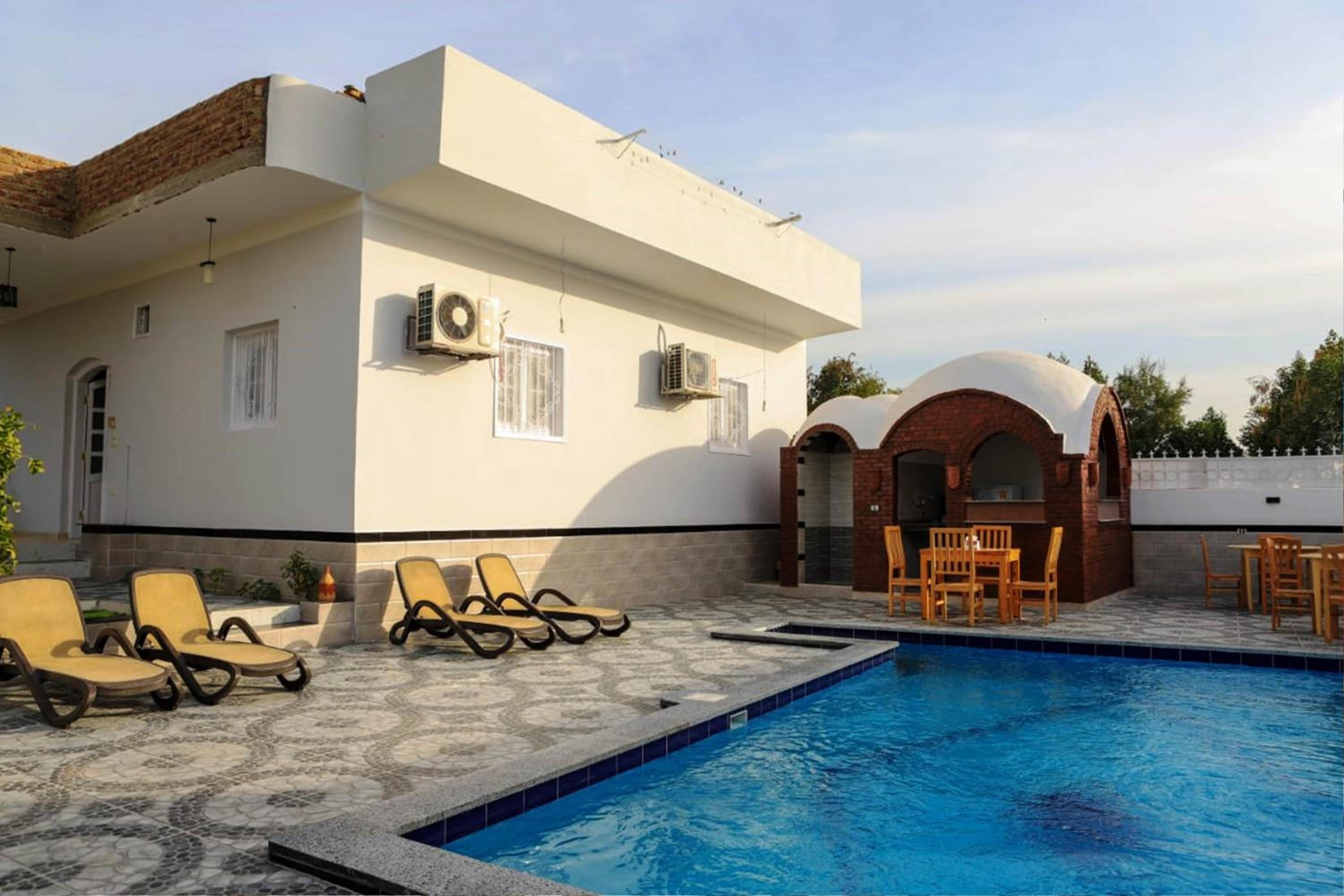 Happiness Guest House