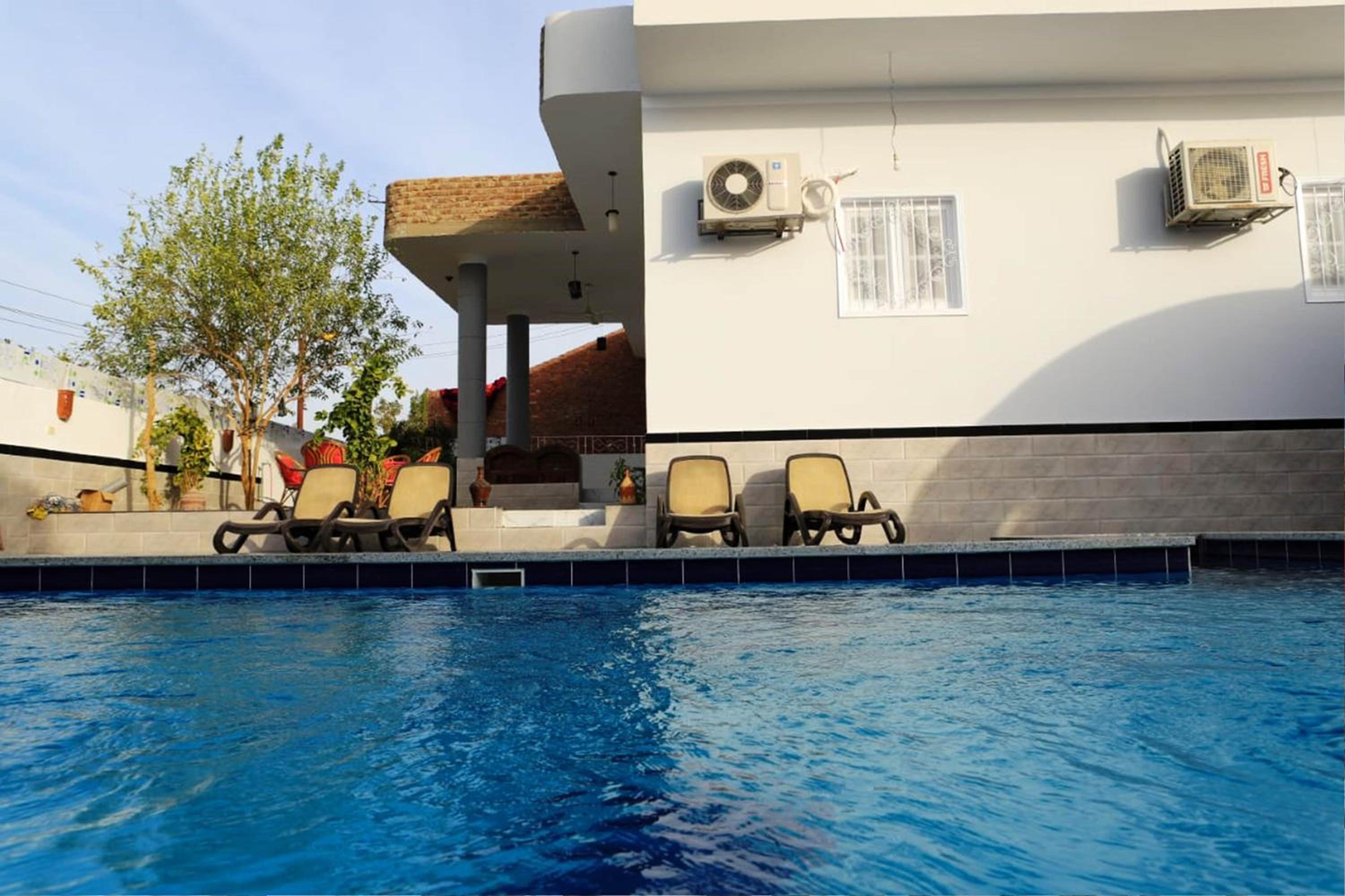 Happiness Guest House