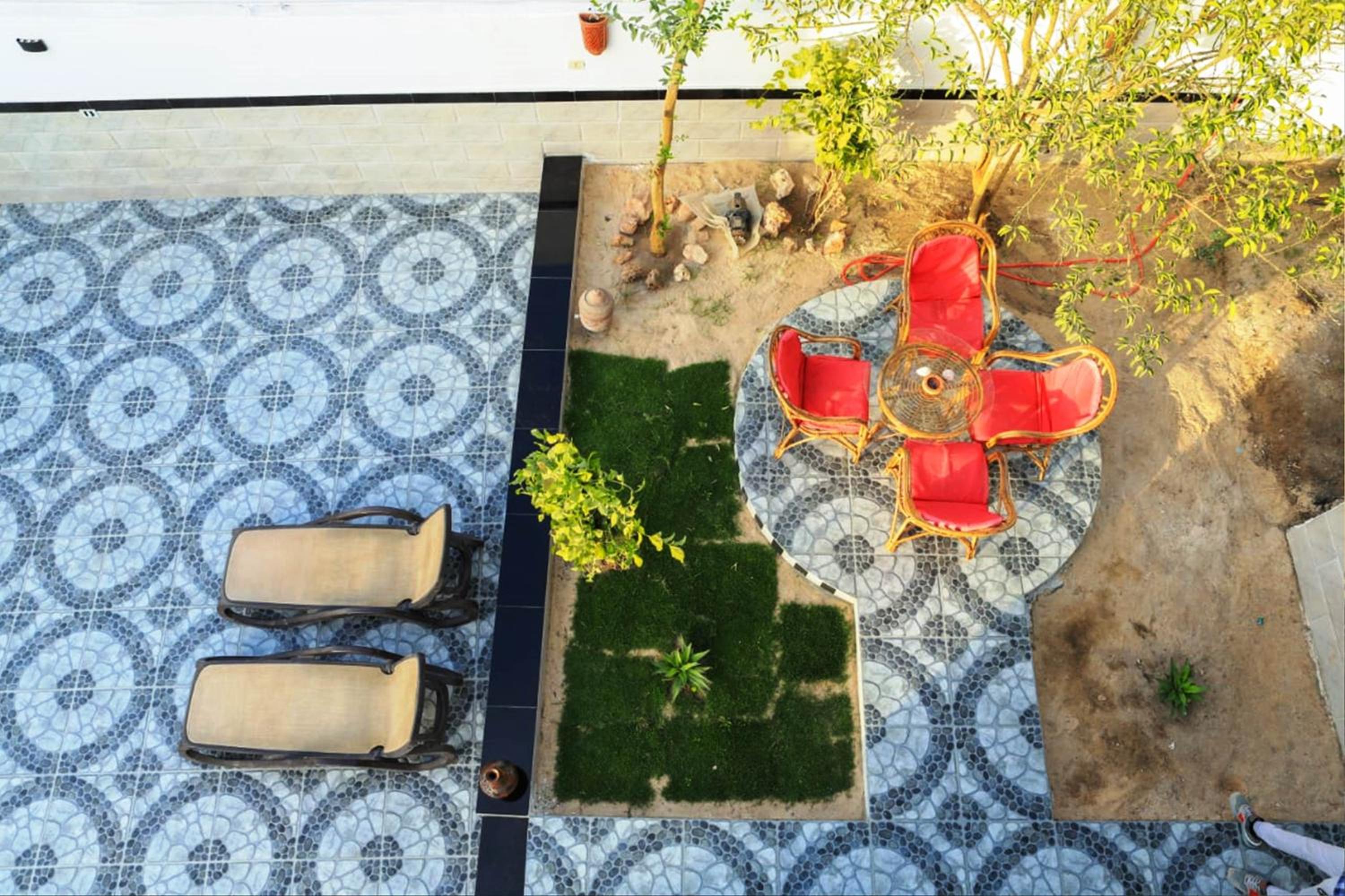 Happiness Guest House