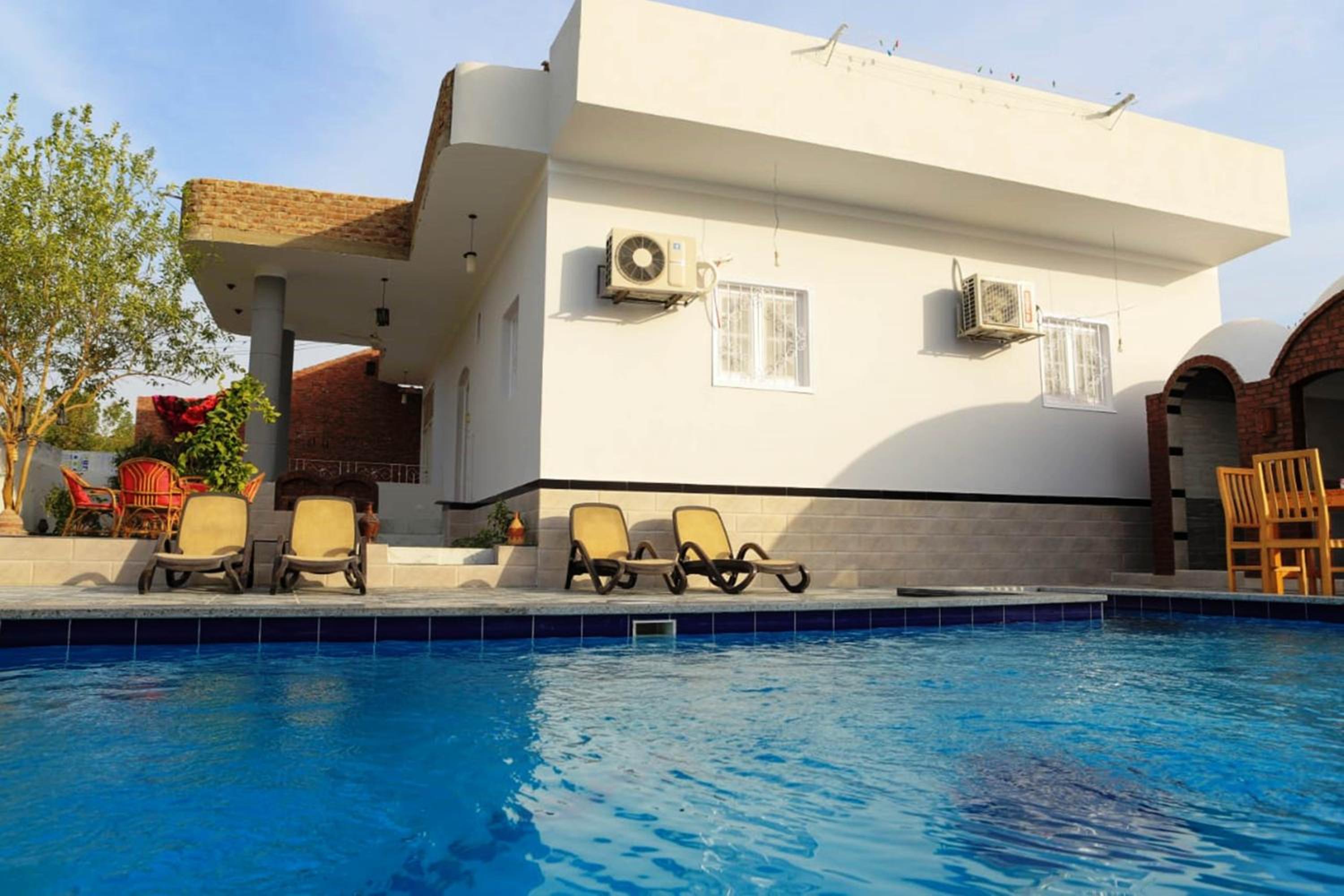 Happiness Guest House