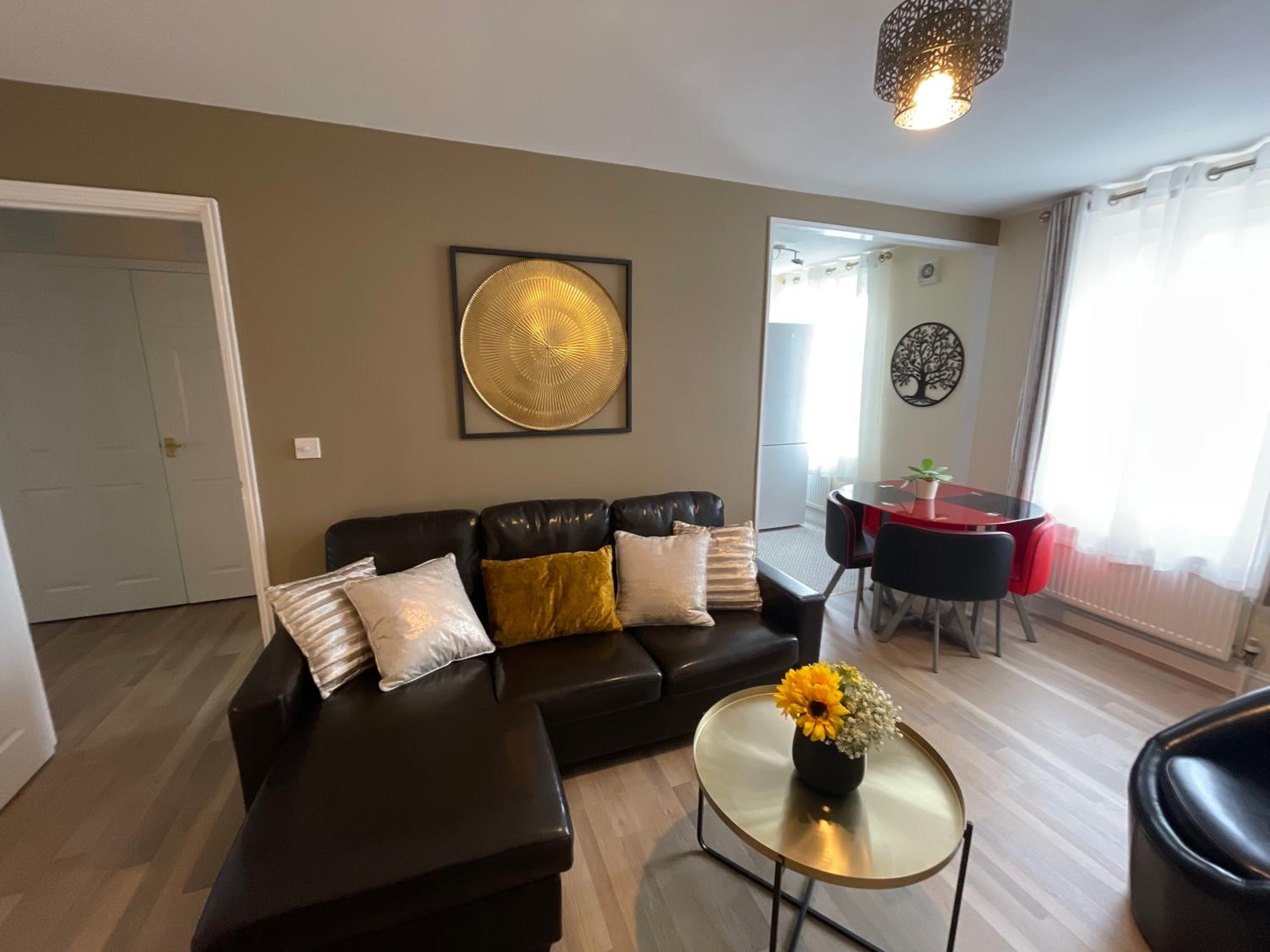 Glastonbury High Street Sanctuary- 2 BD, sleeps 3