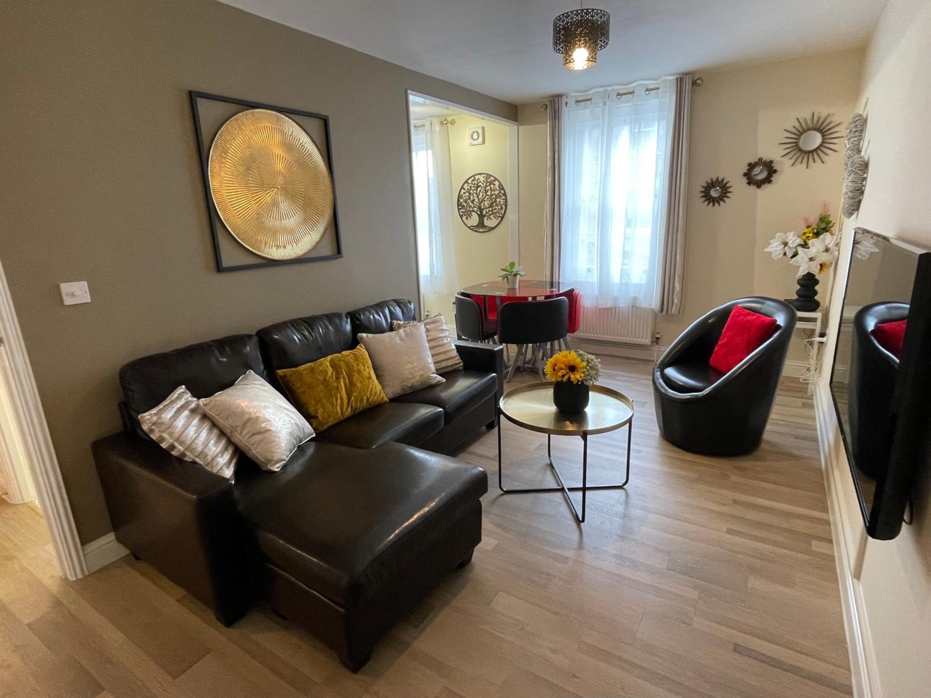 Glastonbury High Street Sanctuary- 2 BD, sleeps 3