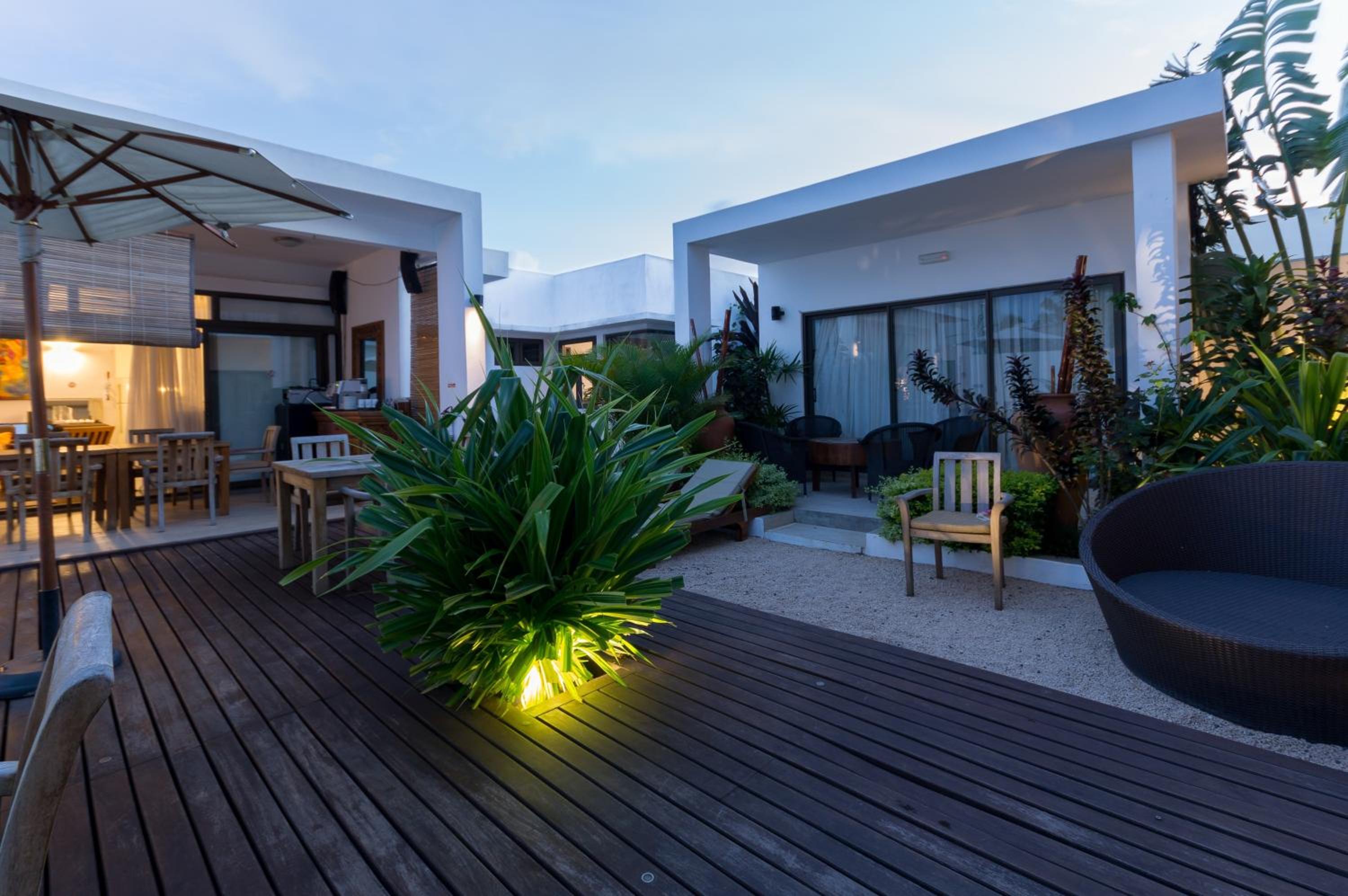 Villa Alizée Boutique Hotel - Idéal Couples & Pros - Rooftop