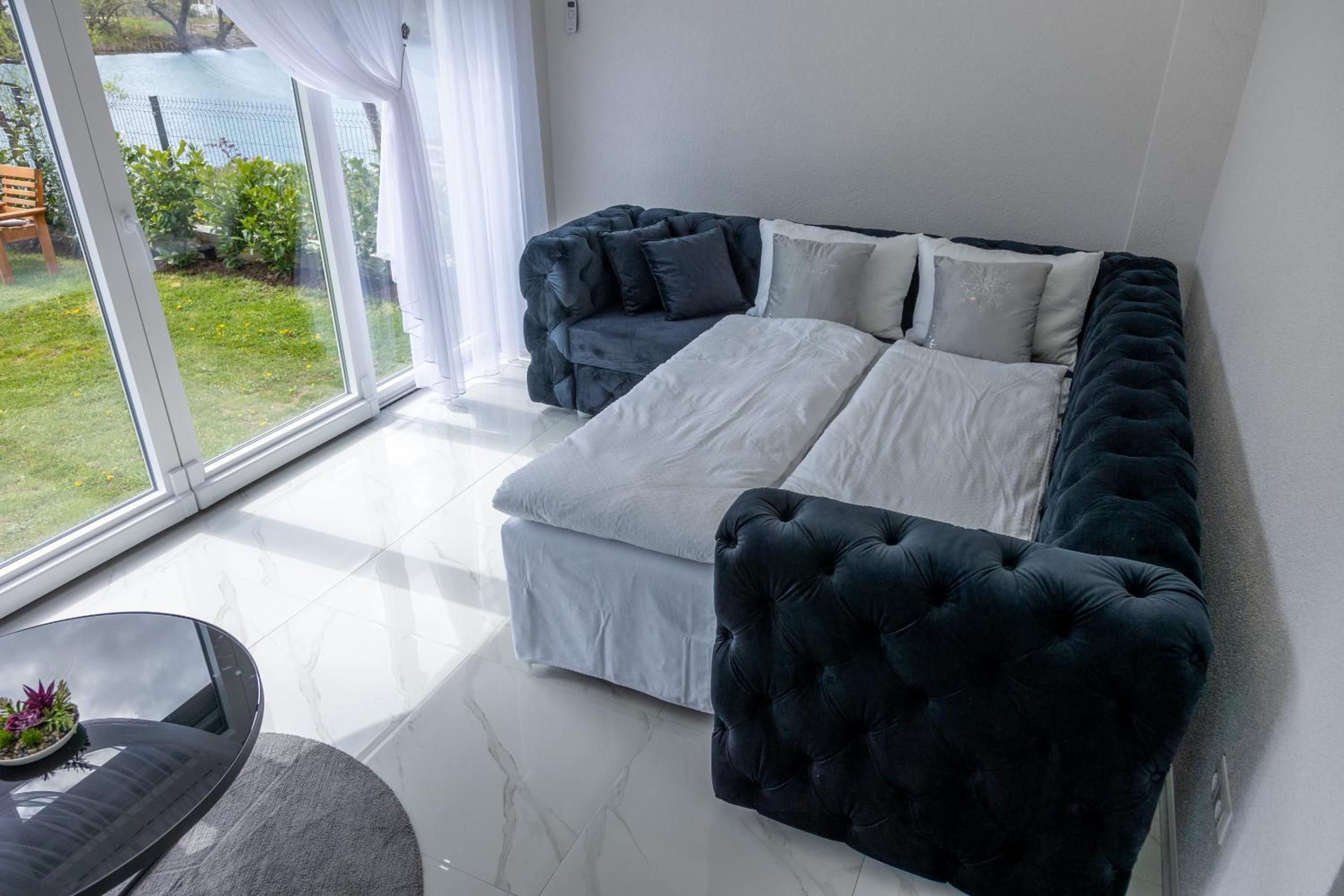 House De Luxe