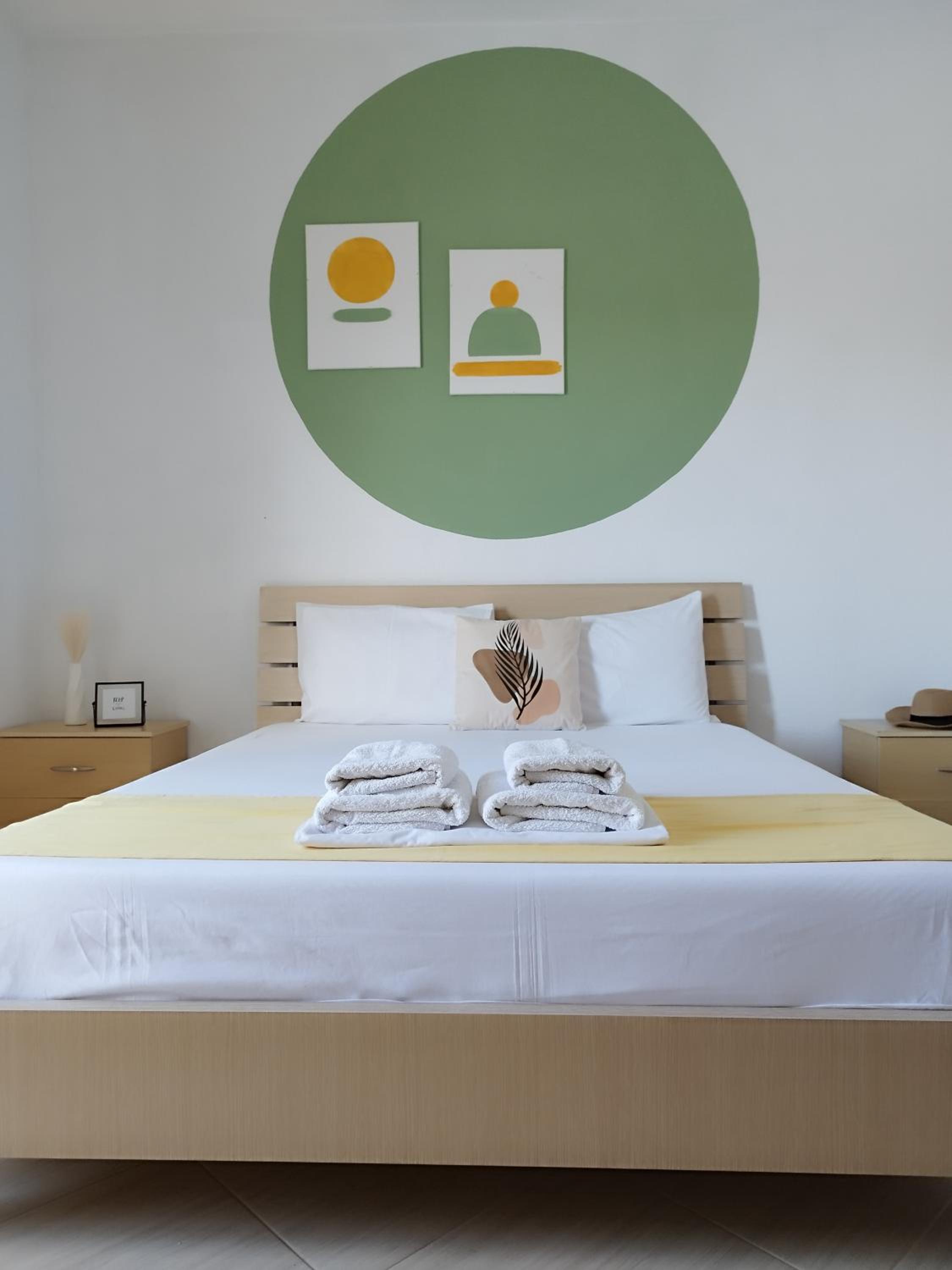Iris Apartments Ksamil